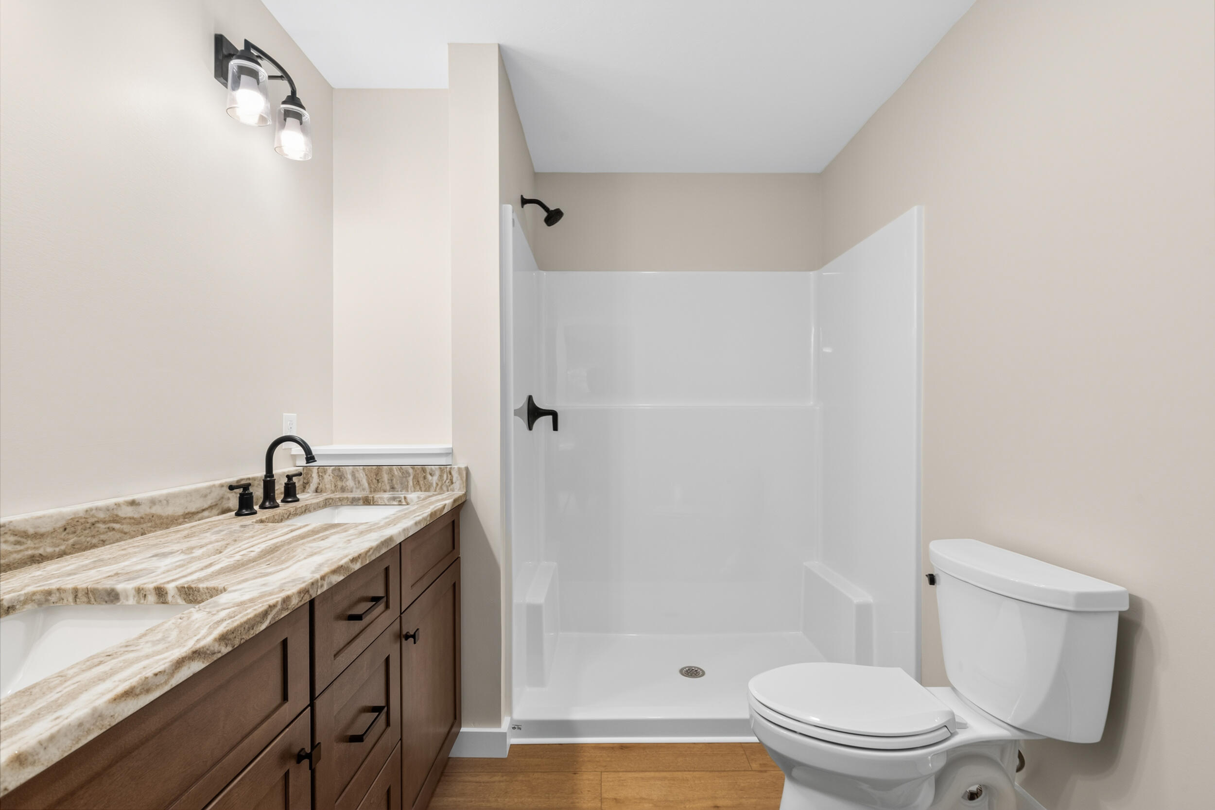 1100 Meadow Road Property Photo 15