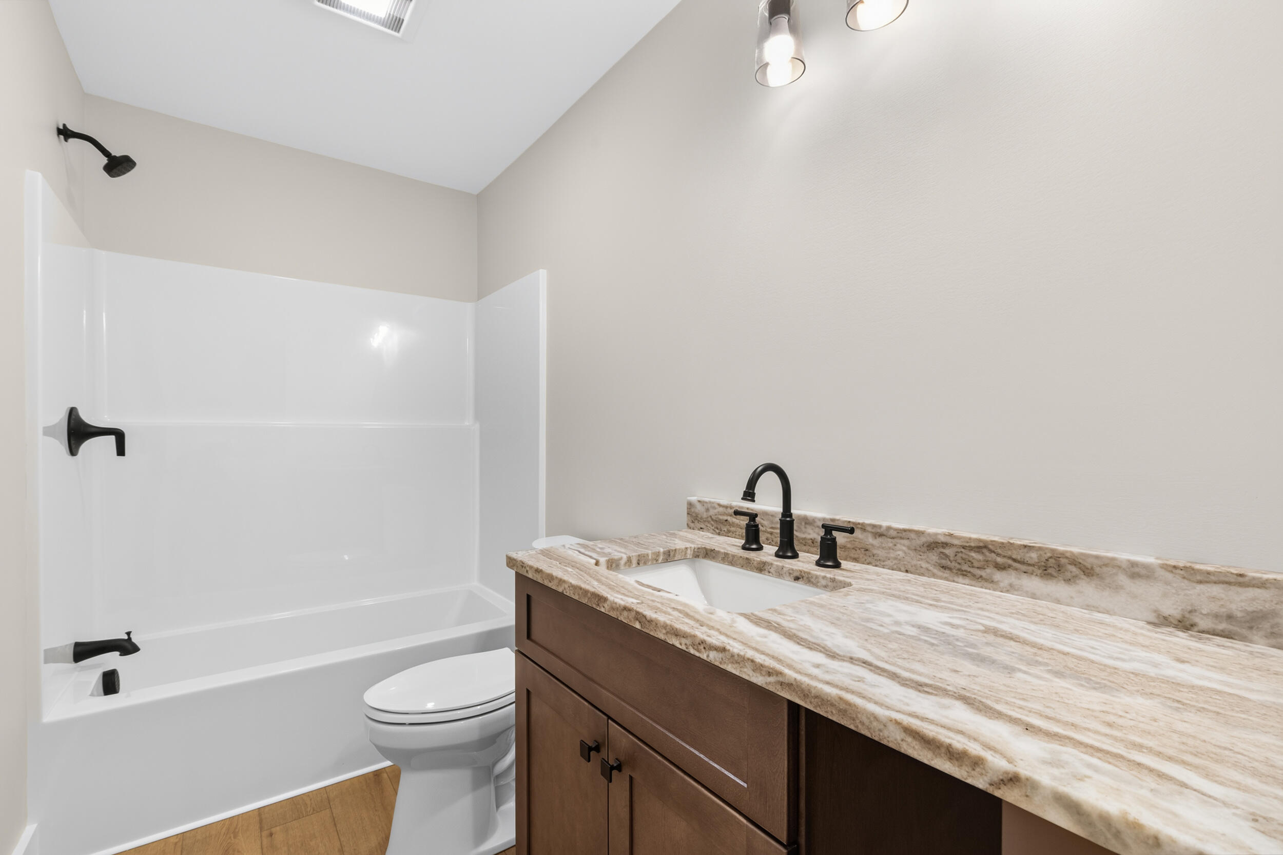 1100 Meadow Road Property Photo 19