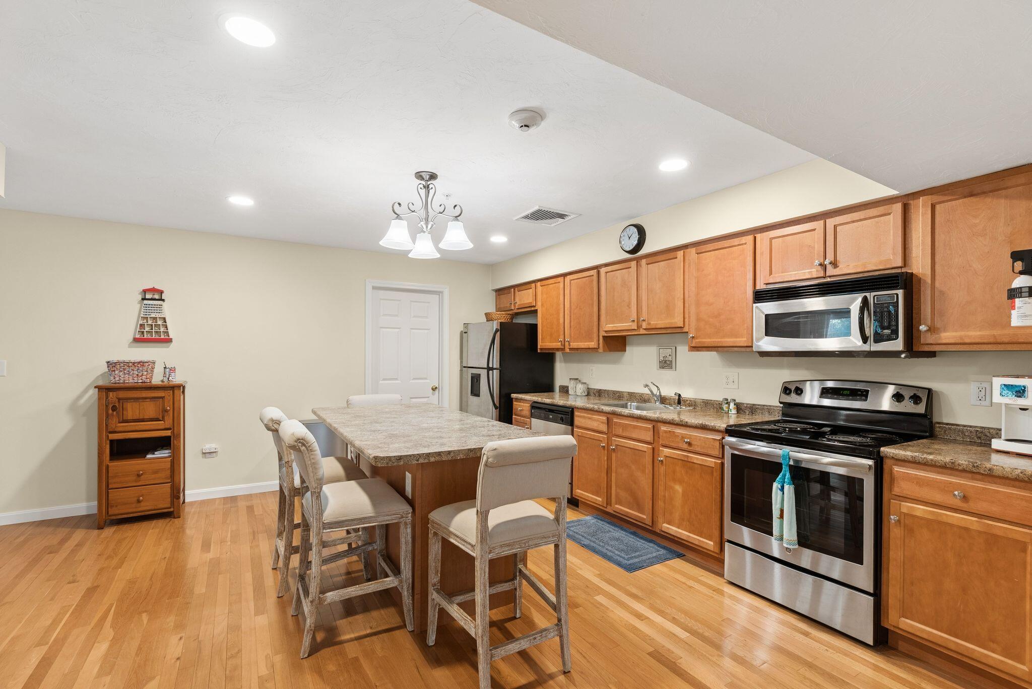 170 East Grand Avenue 1 Property Photo 7