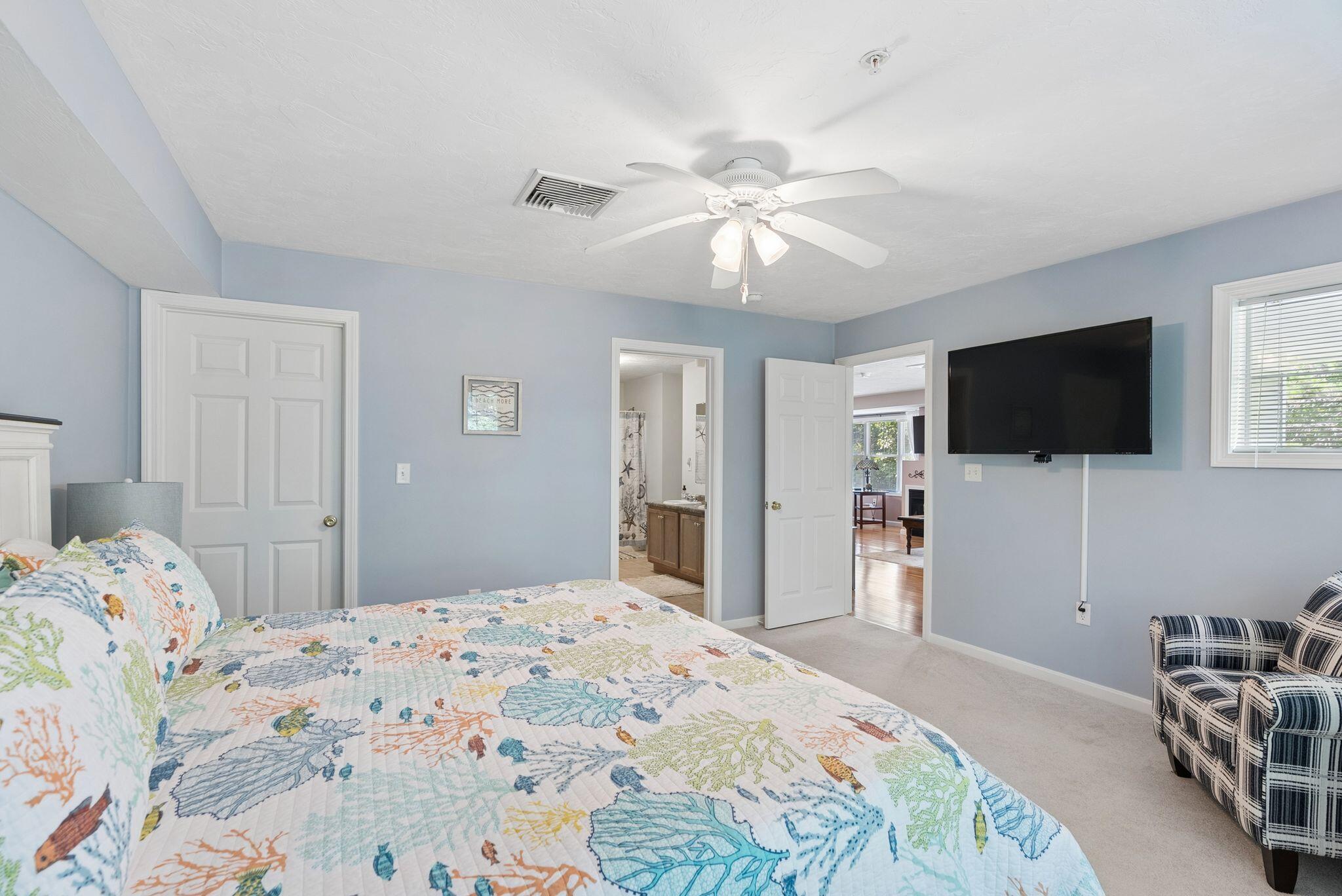 170 East Grand Avenue 1 Property Photo 22