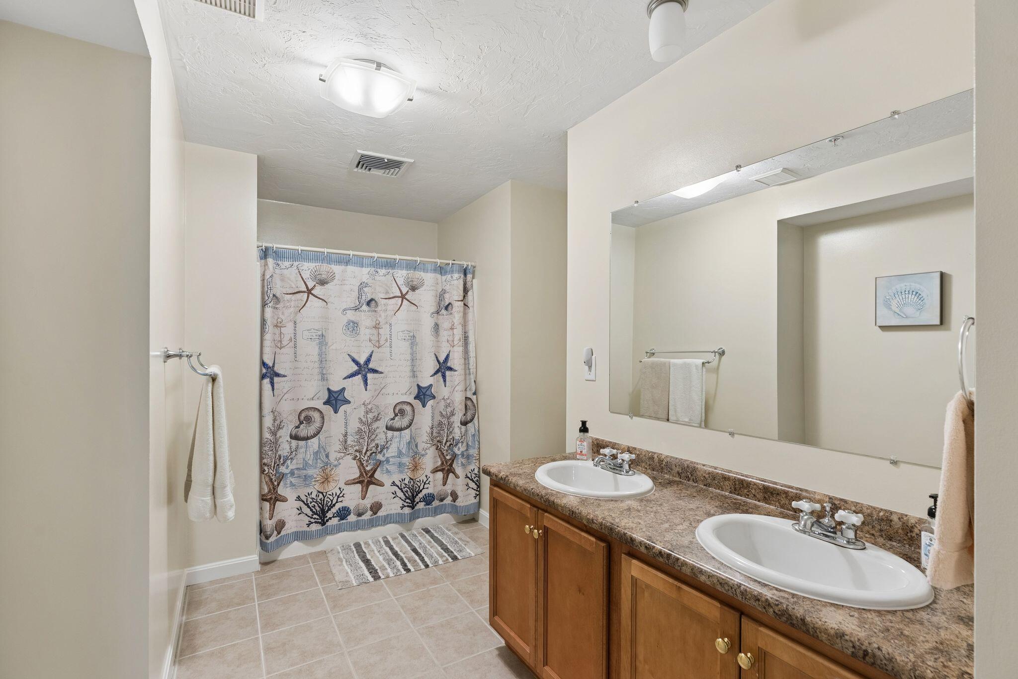 170 East Grand Avenue 1 Property Photo 23