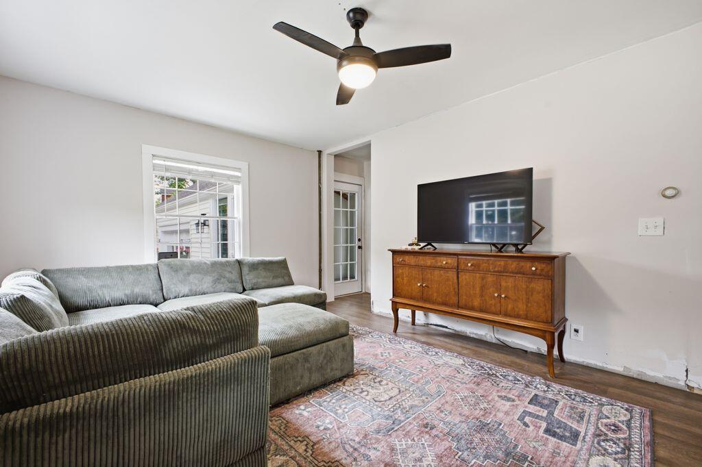 36 Narragansett Street Property Photo 8