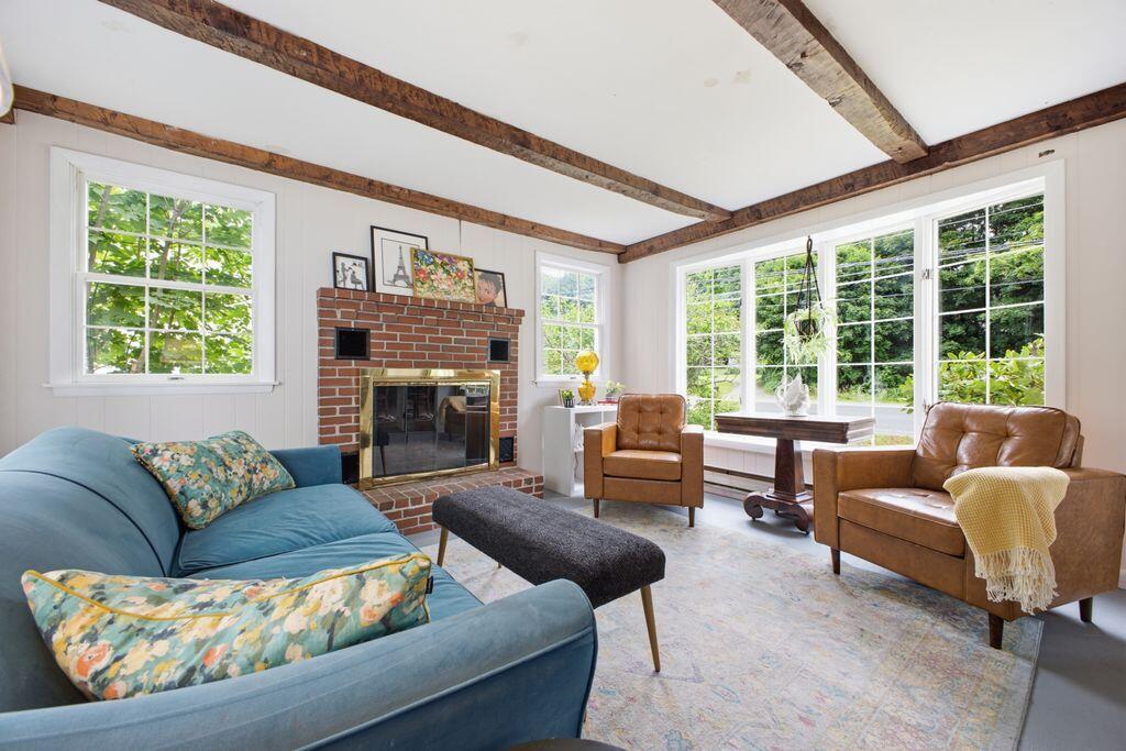 36 Narragansett Street Property Photo 17
