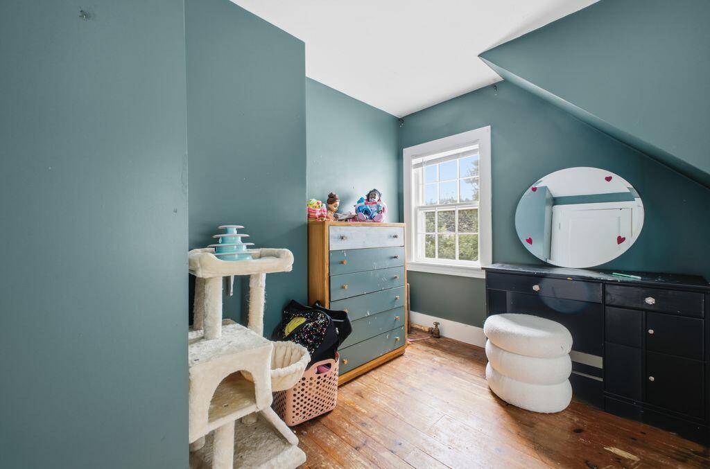 36 Narragansett Street Property Photo 23