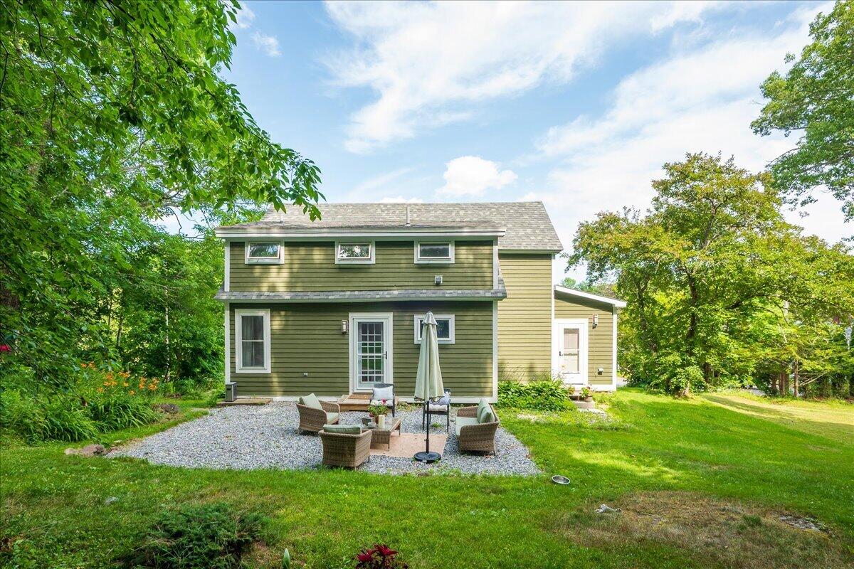 9 Oak Street Property Photo 1
