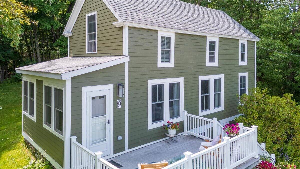 9 Oak Street Property Photo 2