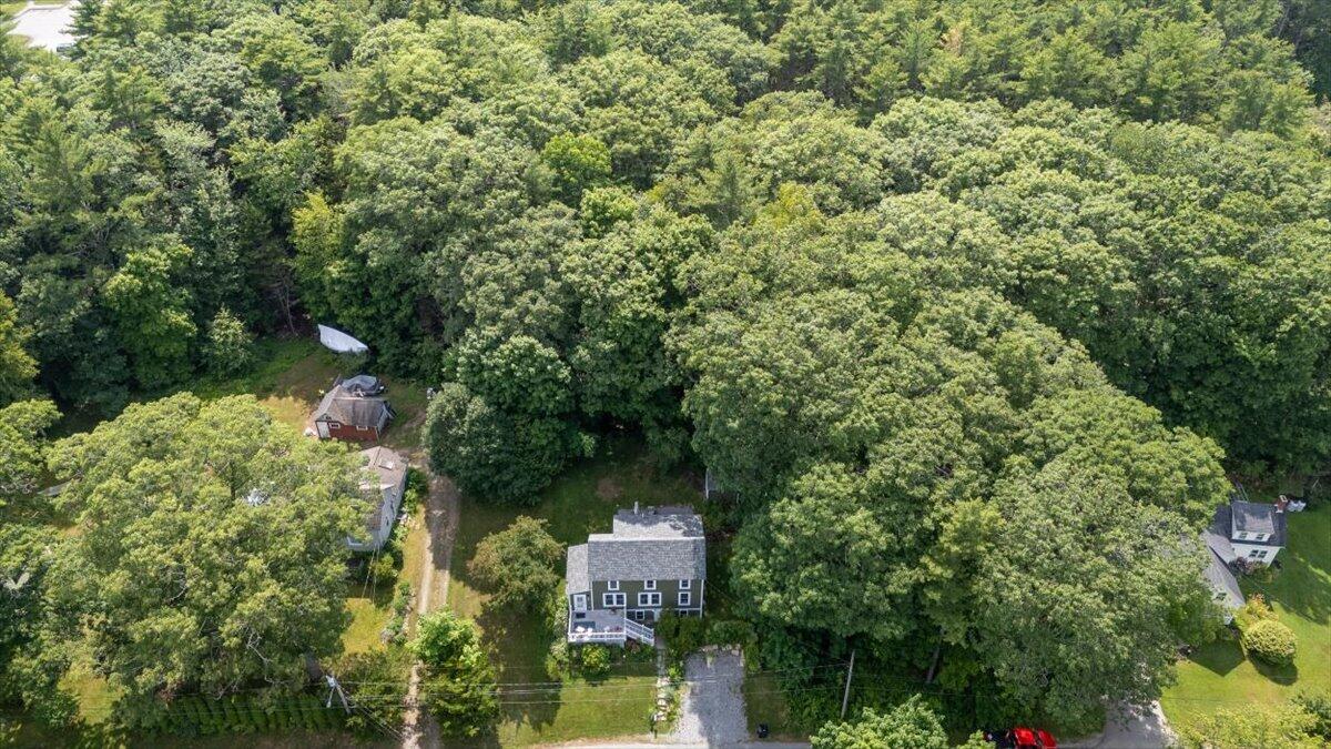 9 Oak Street Property Photo 5