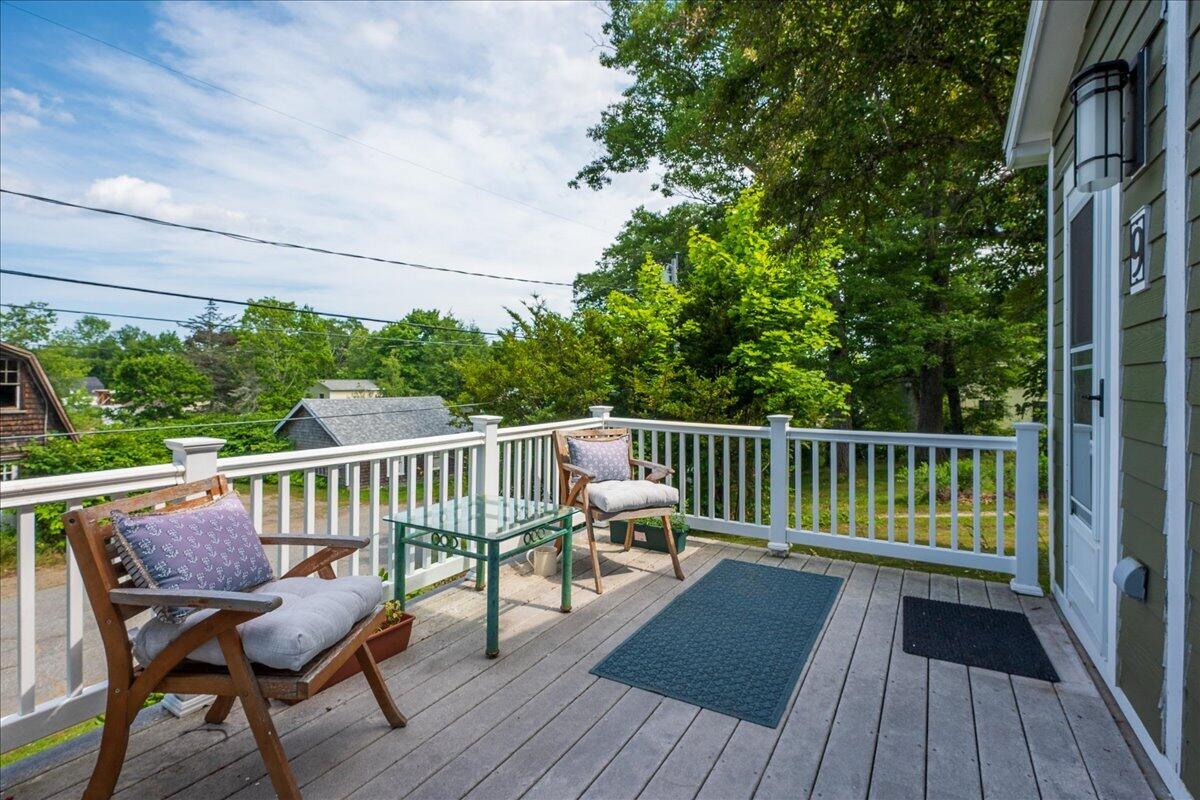 9 Oak Street Property Photo 10