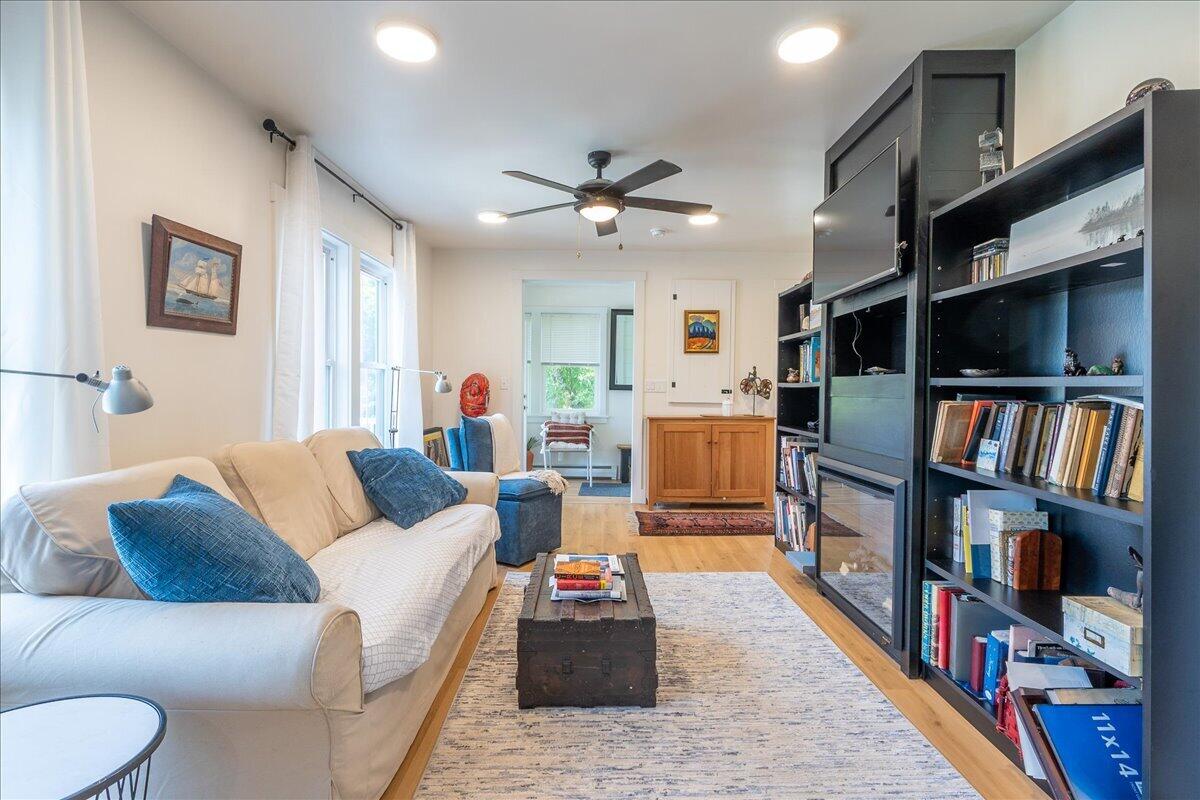 9 Oak Street Property Photo 15