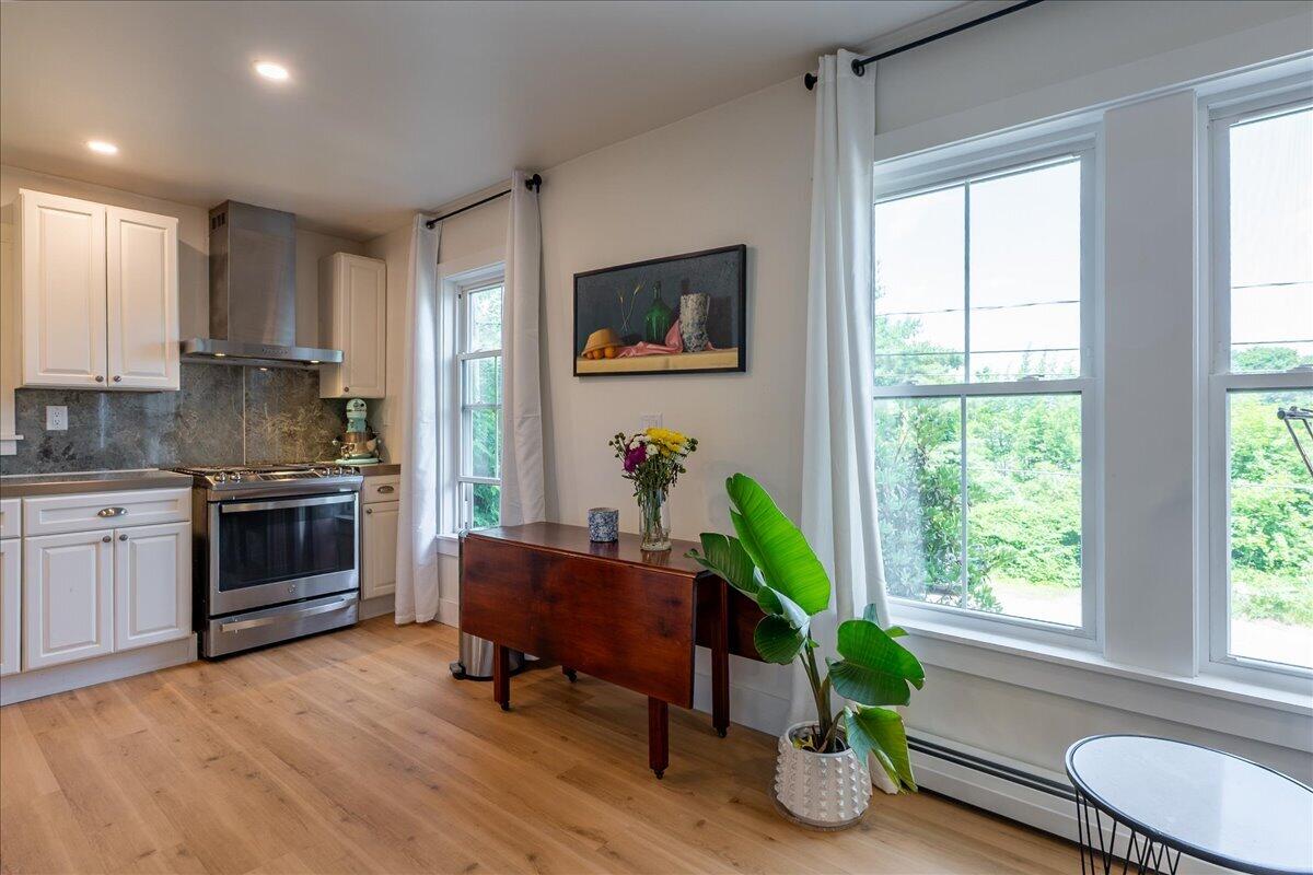 9 Oak Street Property Photo 17