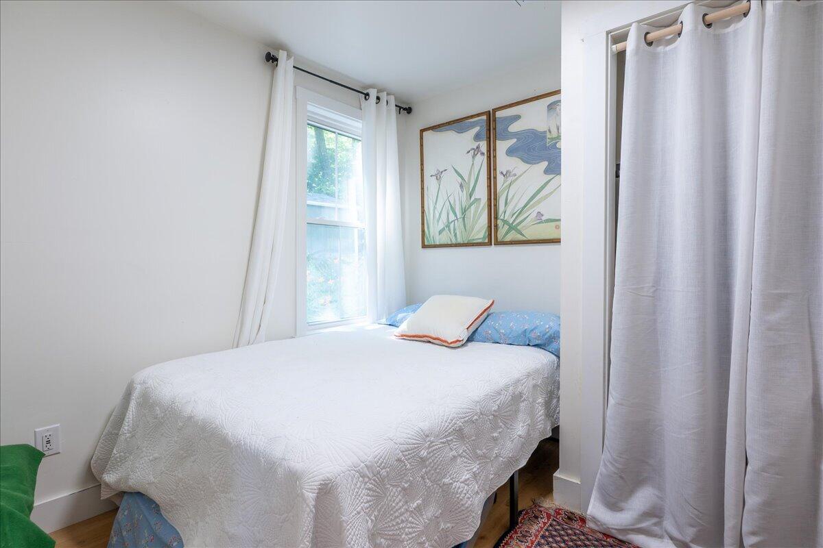 9 Oak Street Property Photo 24