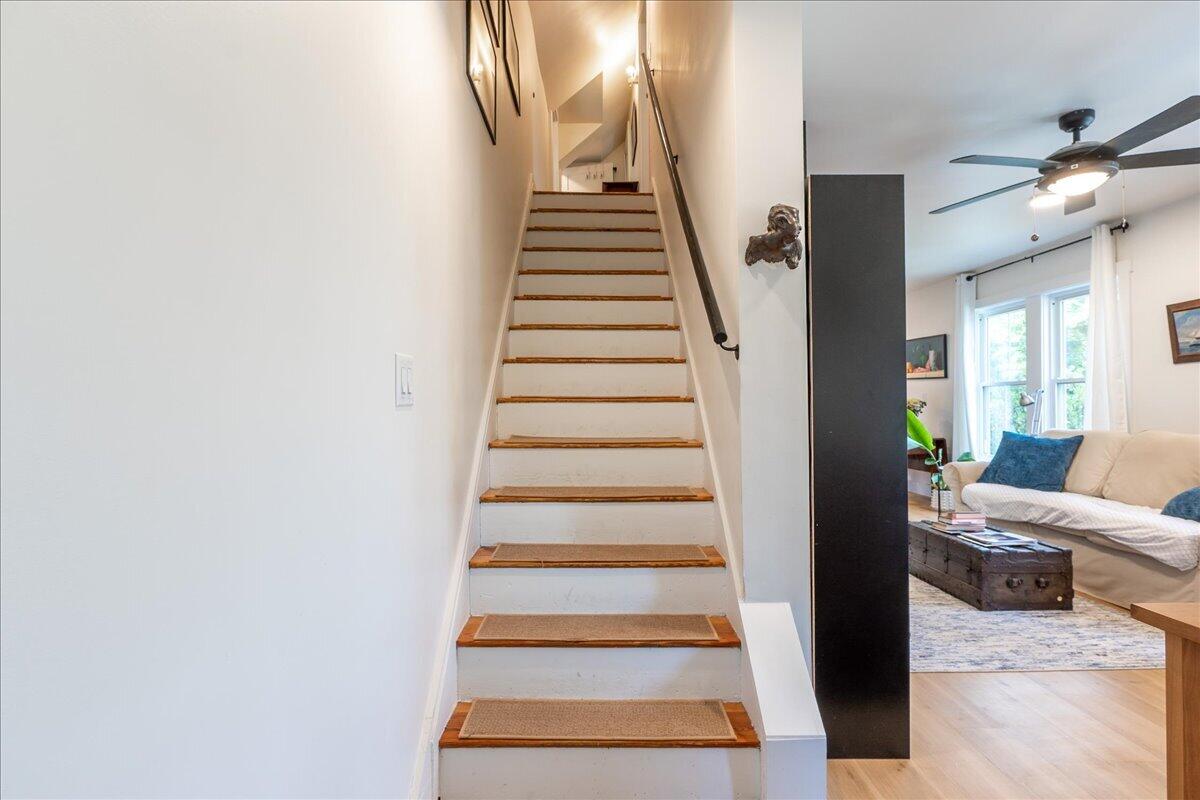 9 Oak Street Property Photo 26