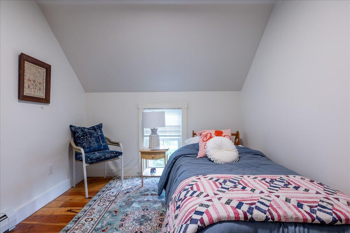 9 Oak Street Property Photo 33