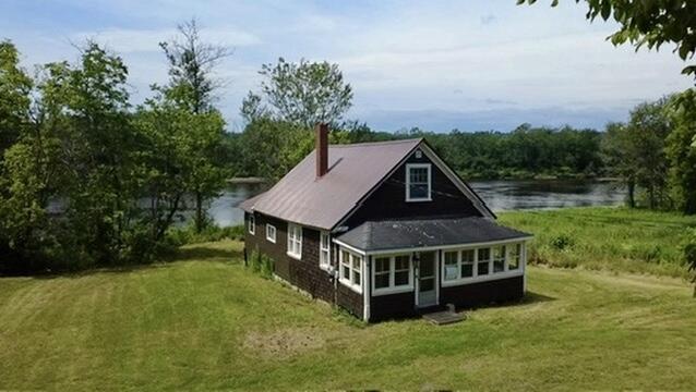 44 Washburn Road Property Photo 8