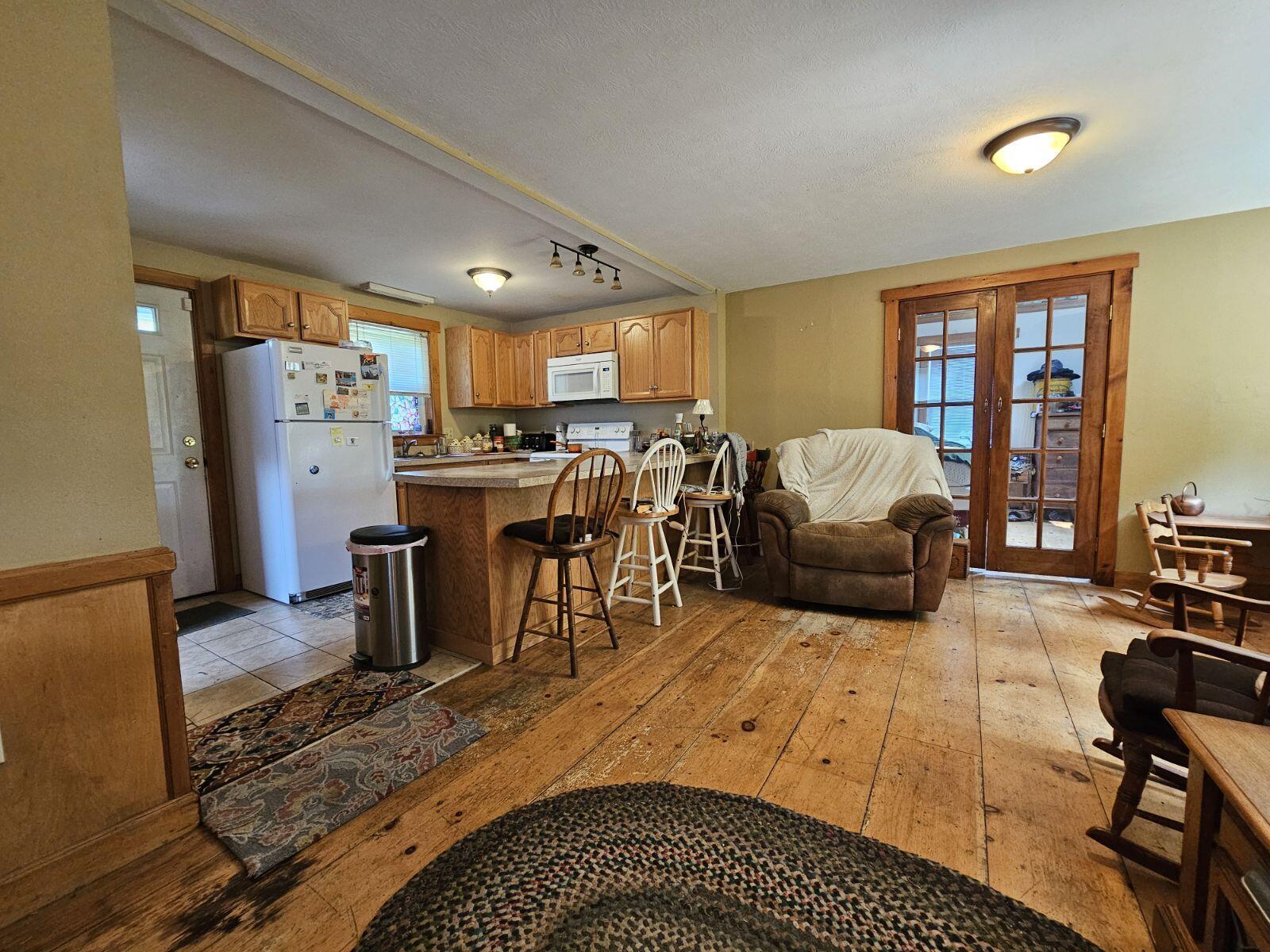 9 Home Street Property Photo 12