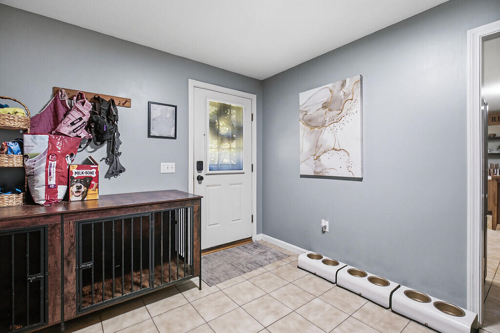 692 Irish Road Property Photo 13