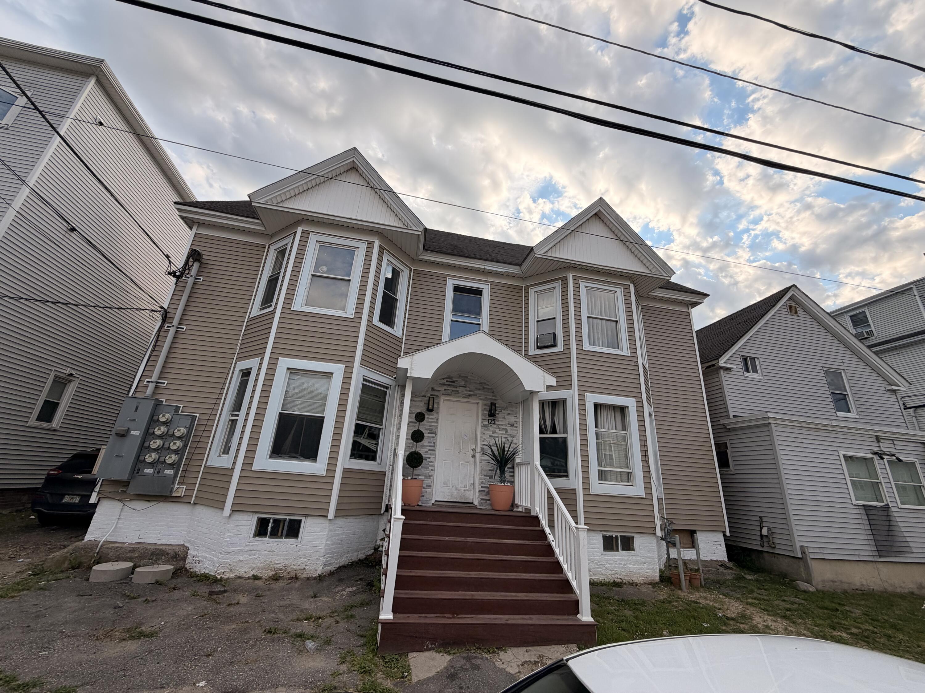 125 Pierce Street Property Photo 2