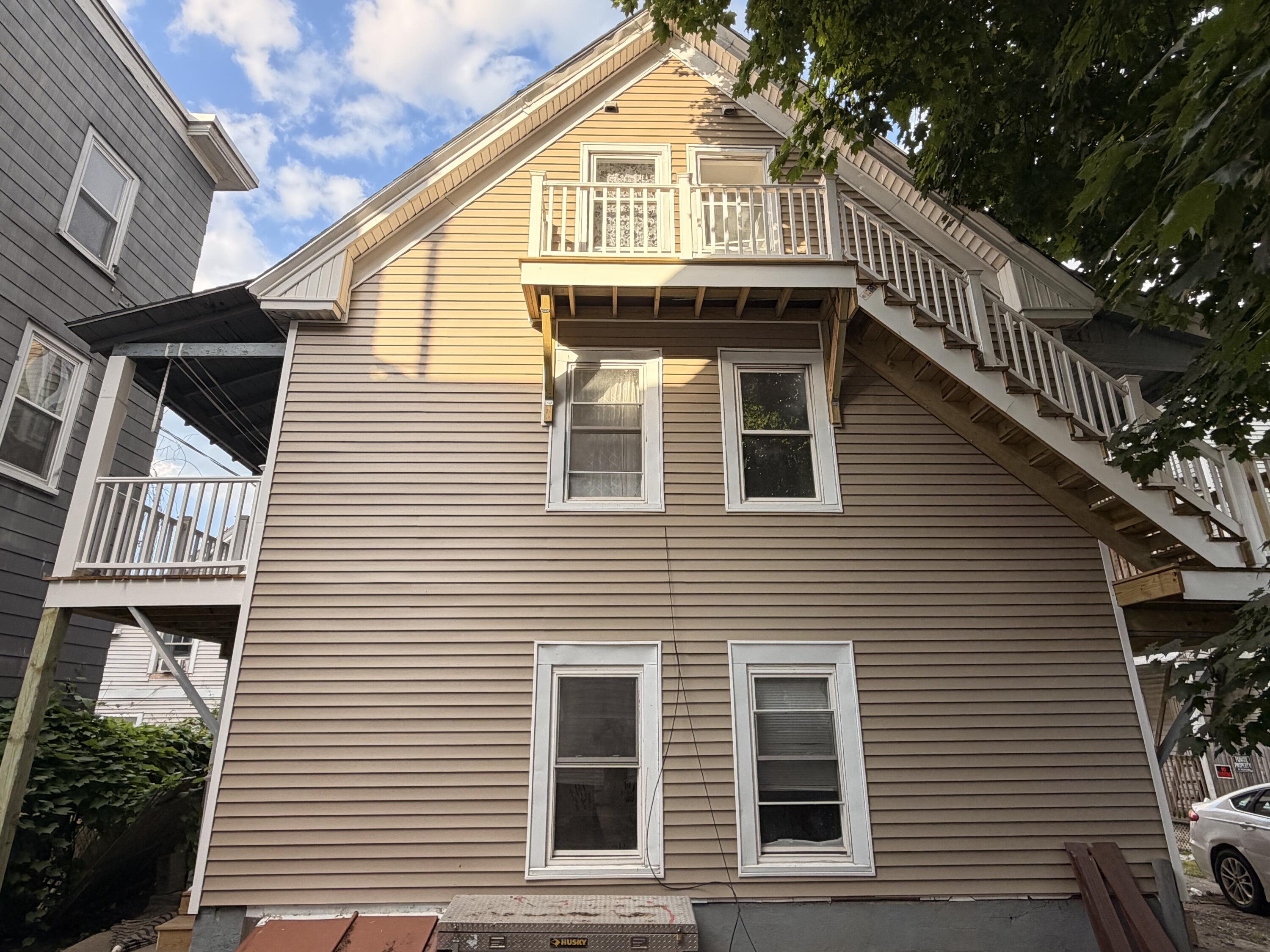 125 Pierce Street Property Photo 3