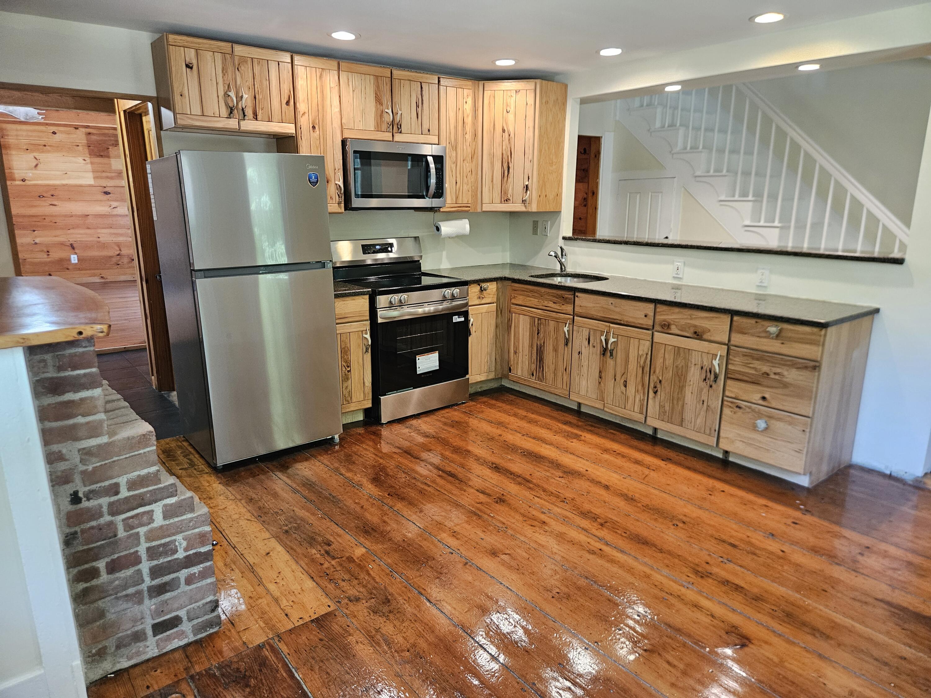 189 Degerstrom Road Property Photo 10