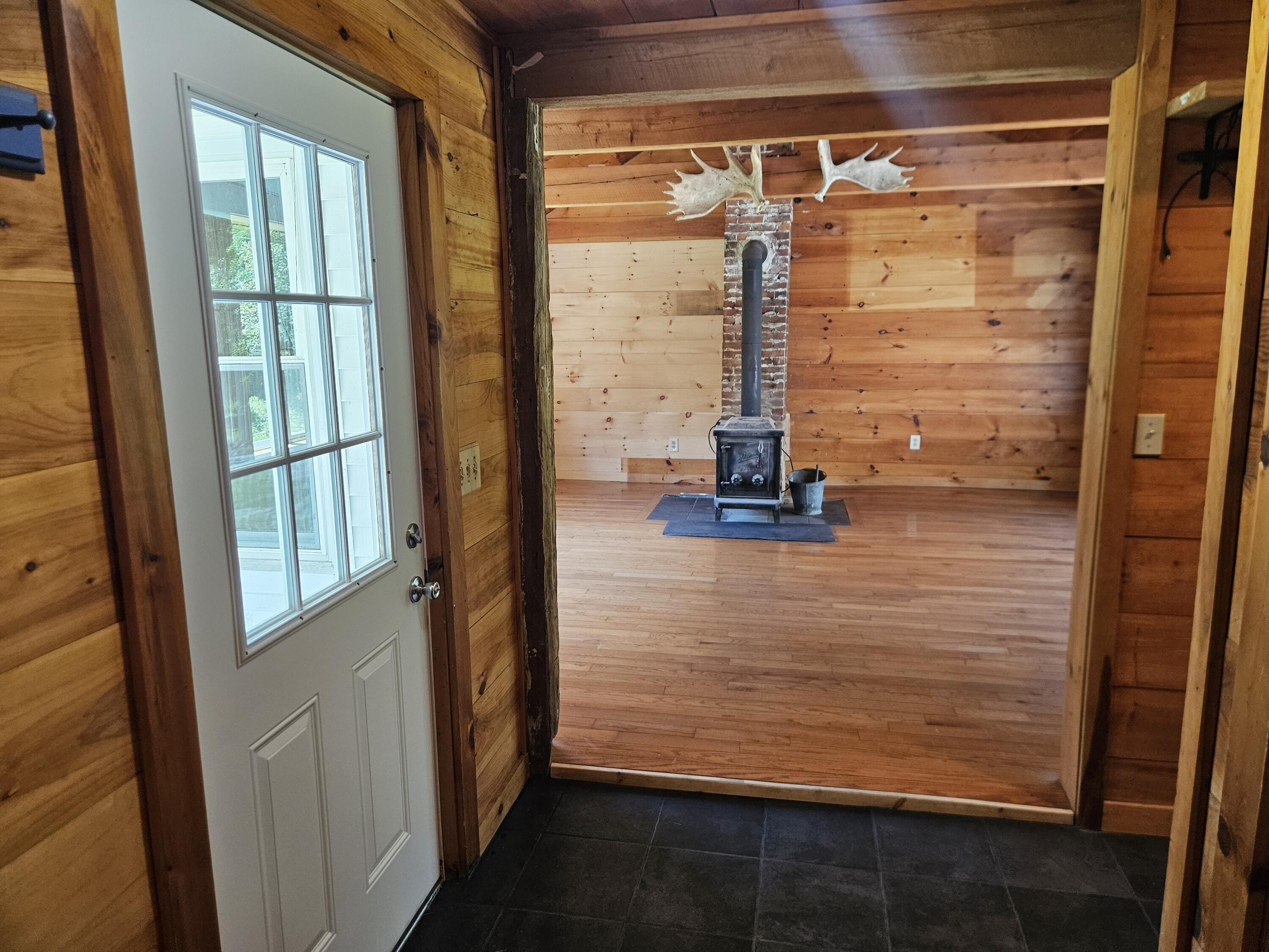 189 Degerstrom Road Property Photo 15