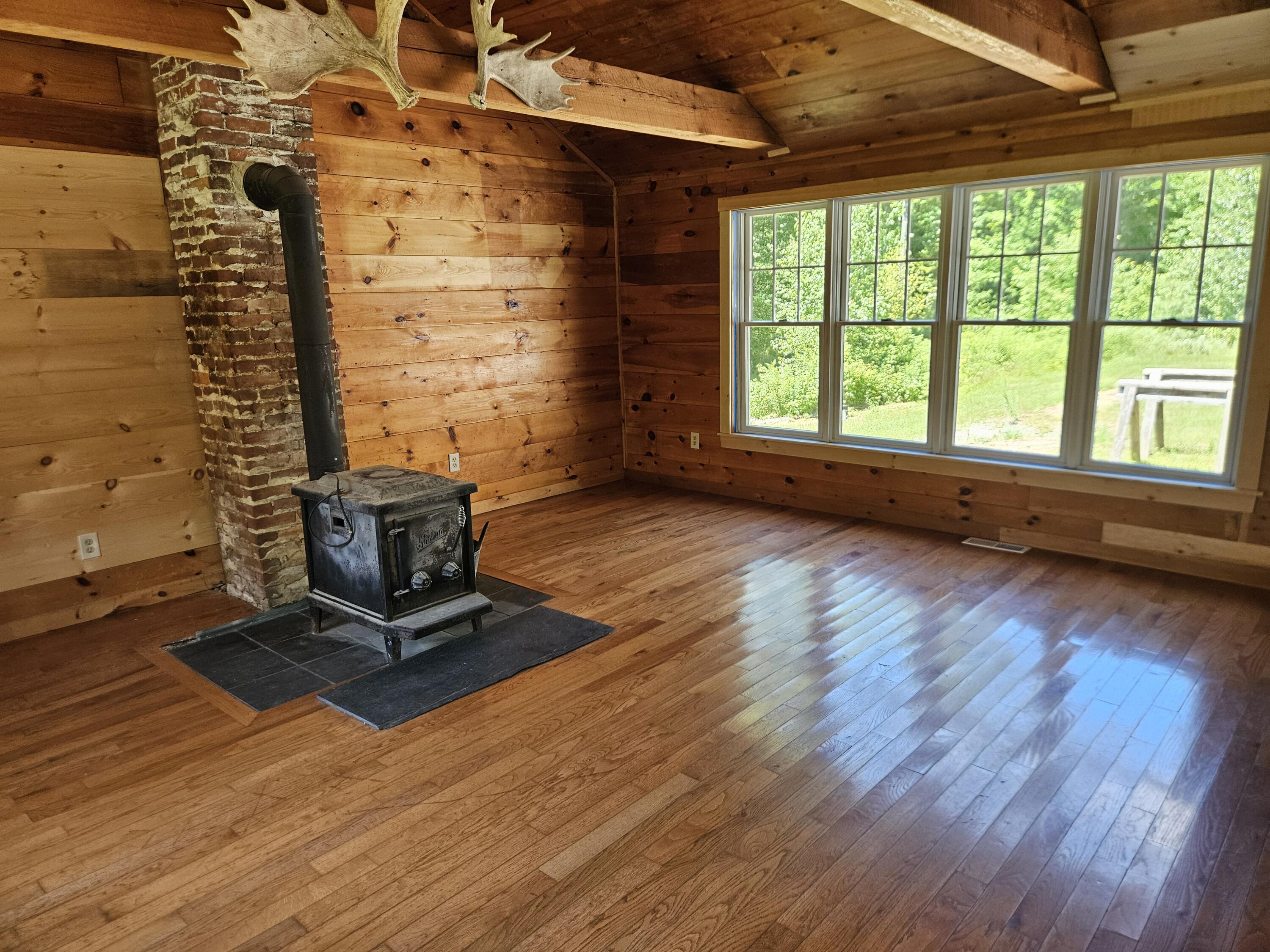 189 Degerstrom Road Property Photo 16