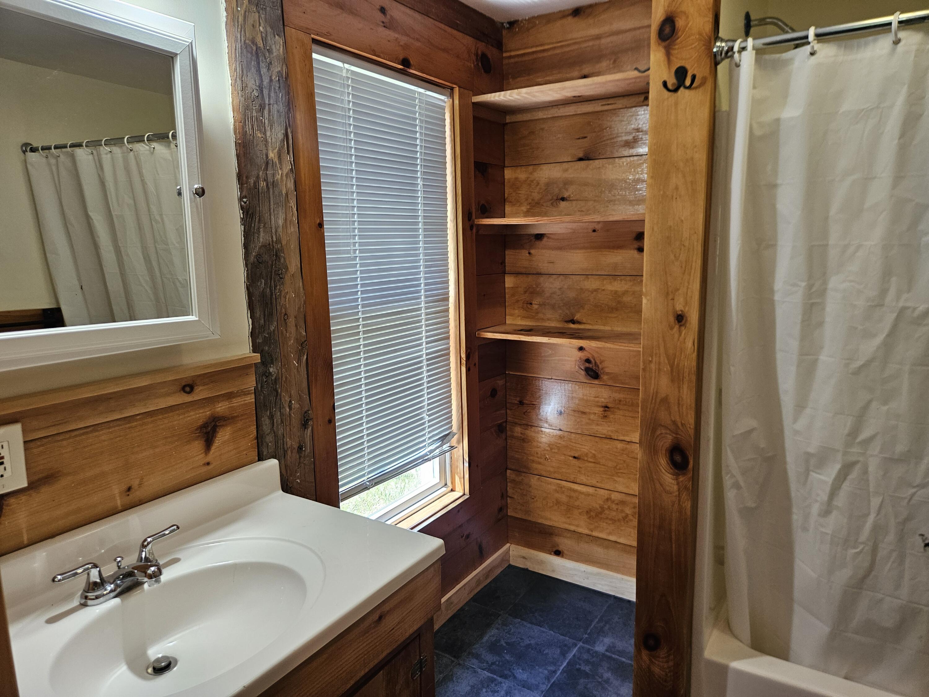 189 Degerstrom Road Property Photo 26