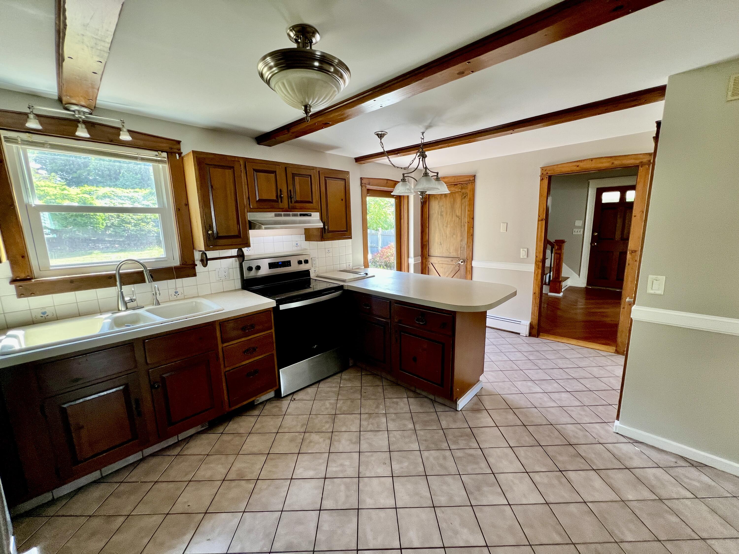 1079 Turner Street Property Photo 3
