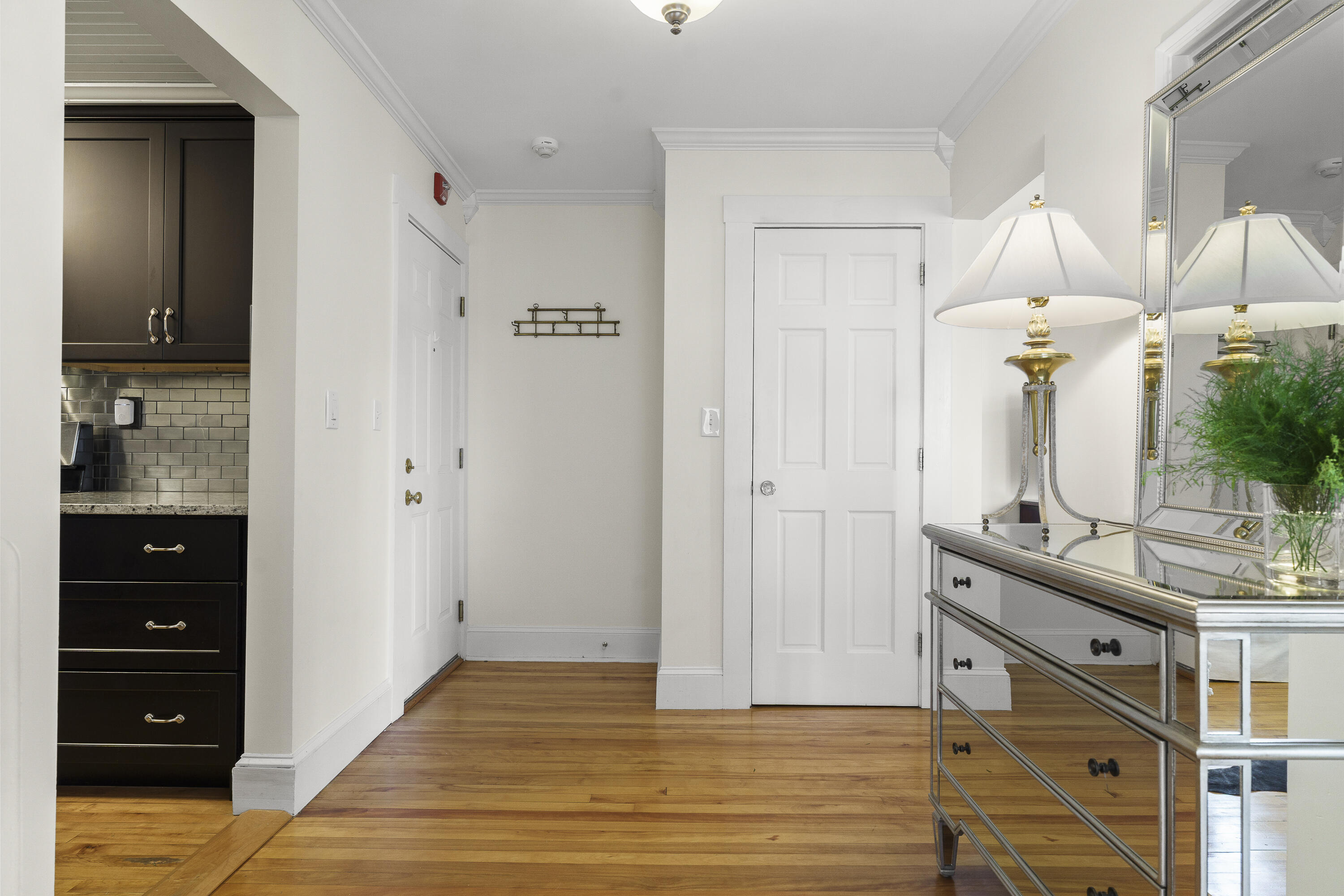 197 Pine Street 45 Property Photo 5