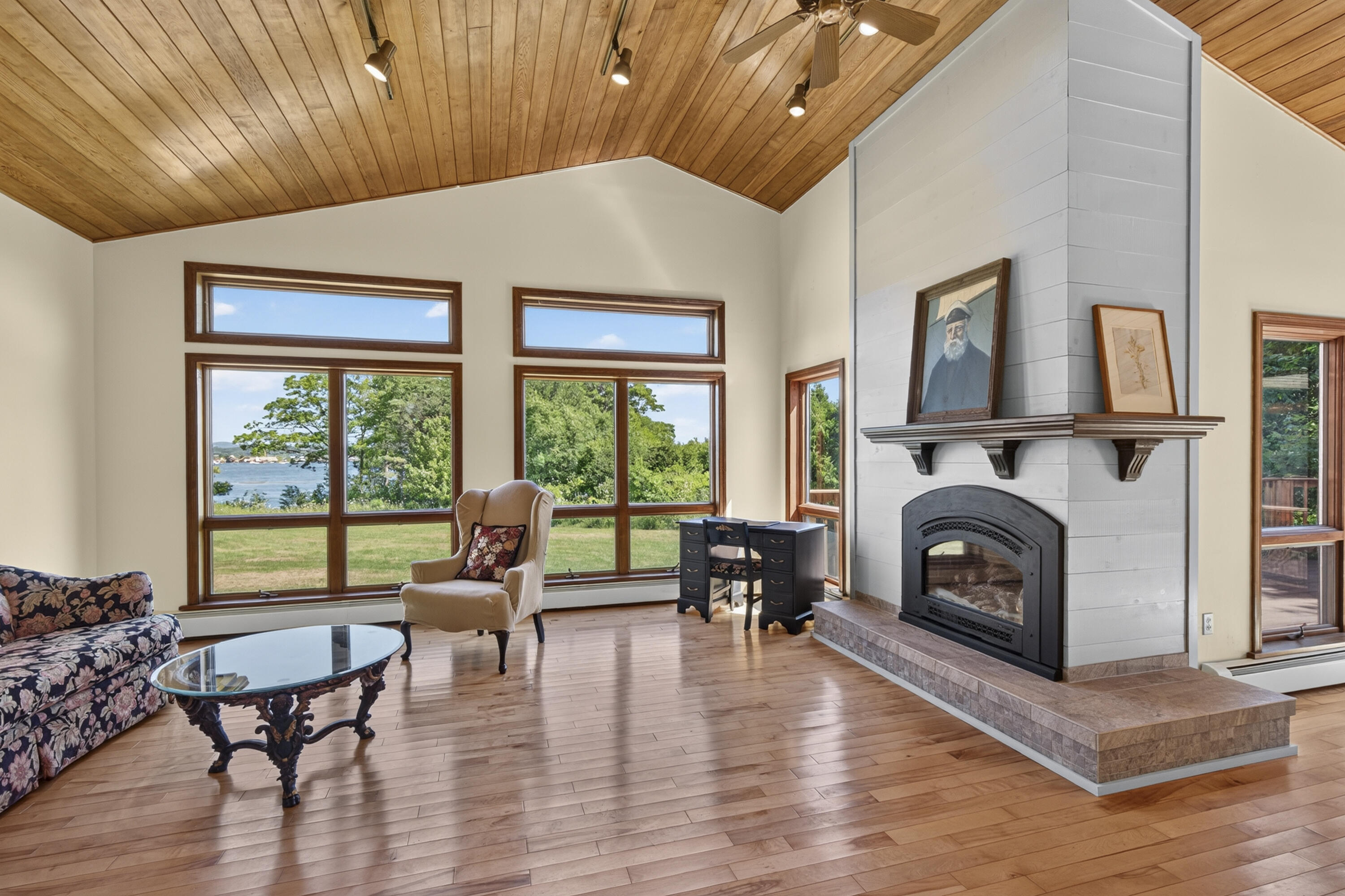70 North Shore Drive Property Photo 8