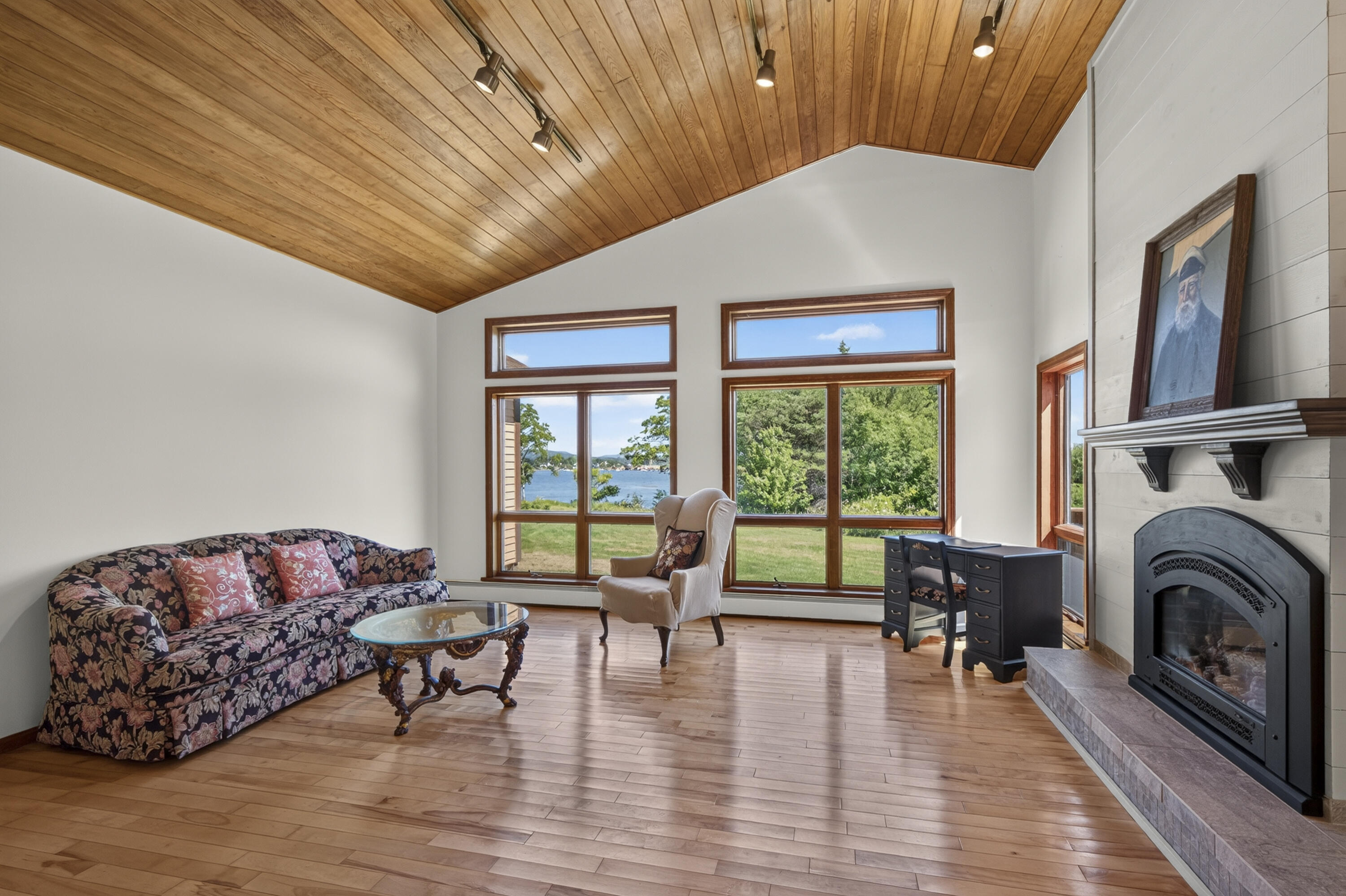 70 North Shore Drive Property Photo 9