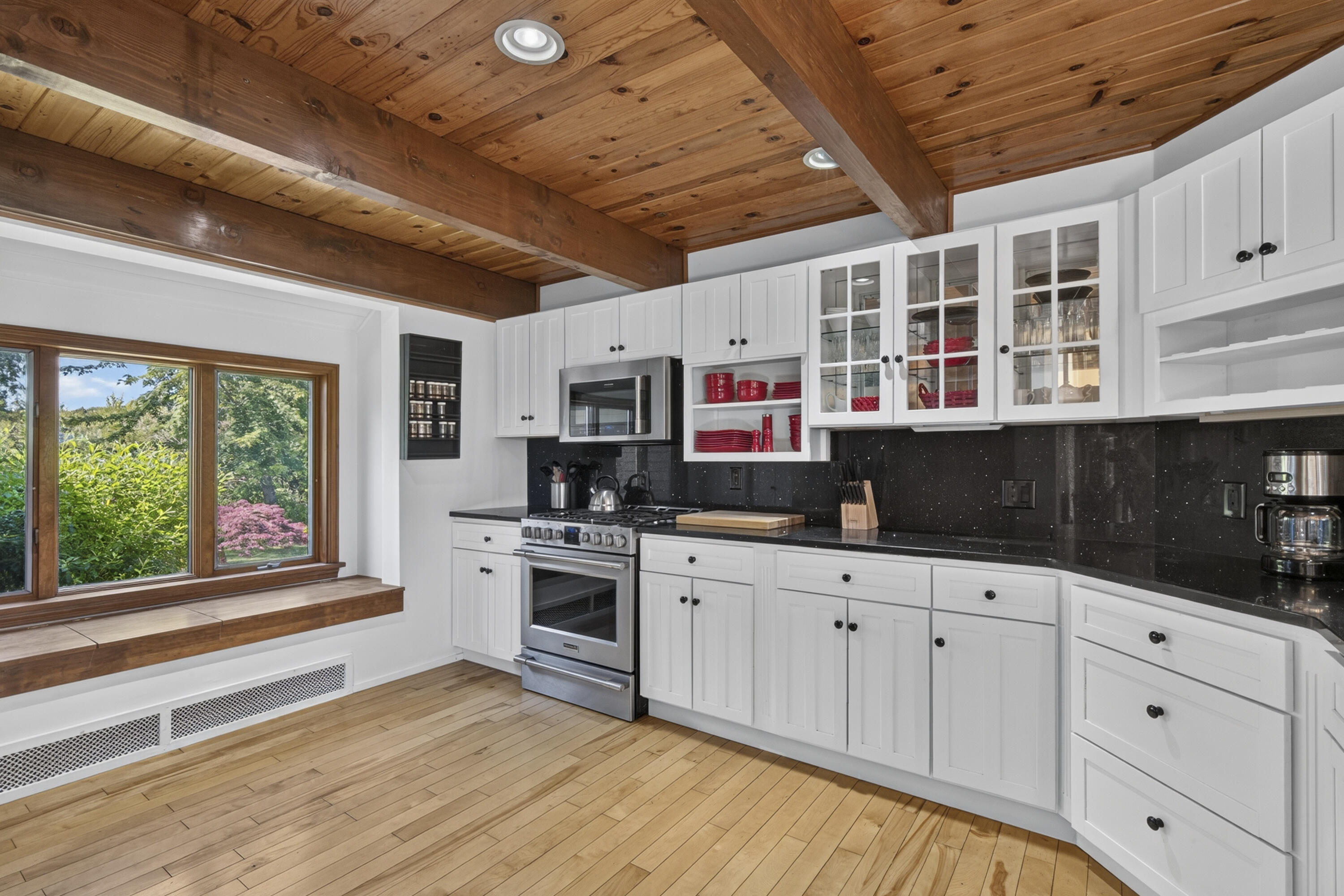70 North Shore Drive Property Photo 14
