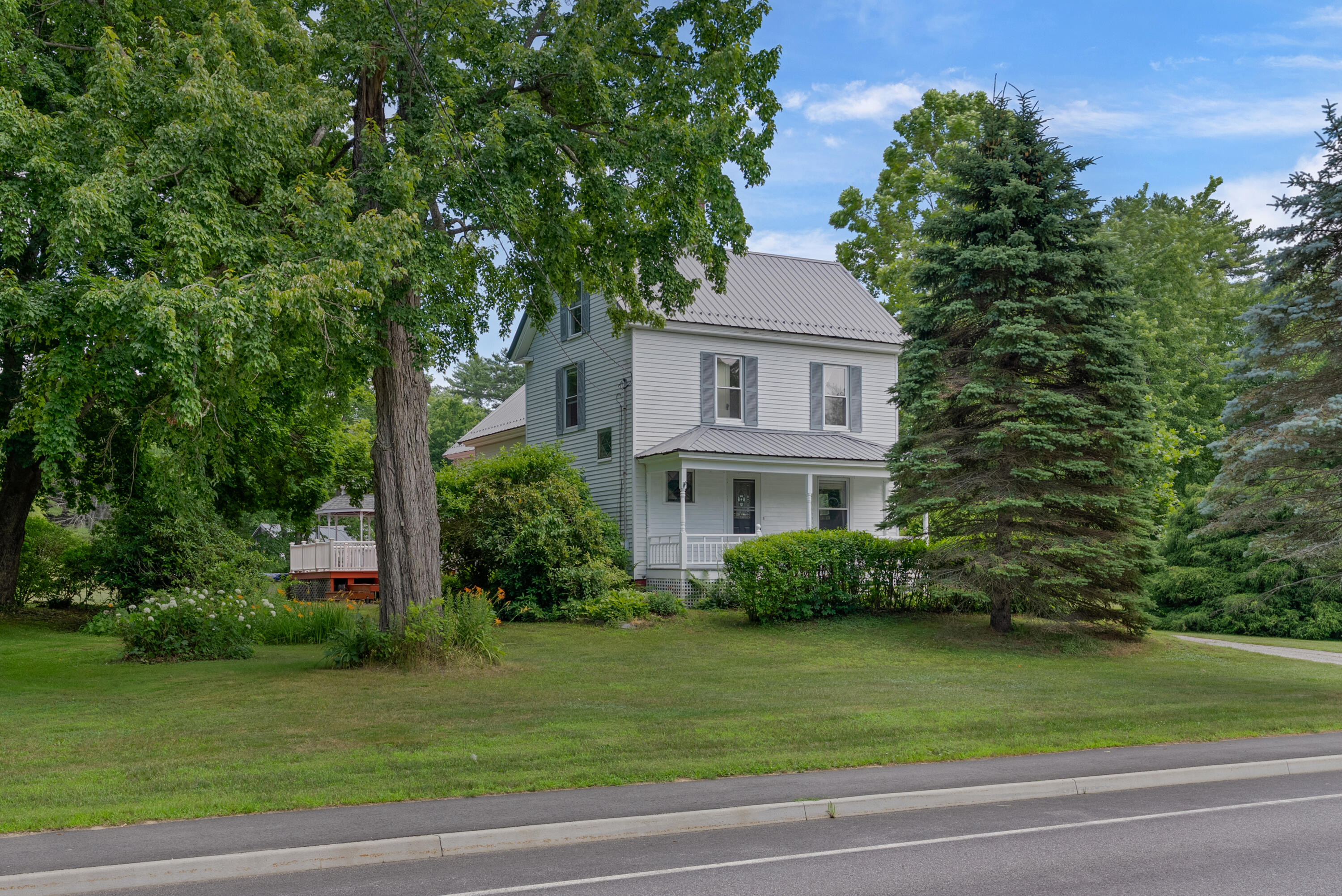 125 Main Street Property Photo 3