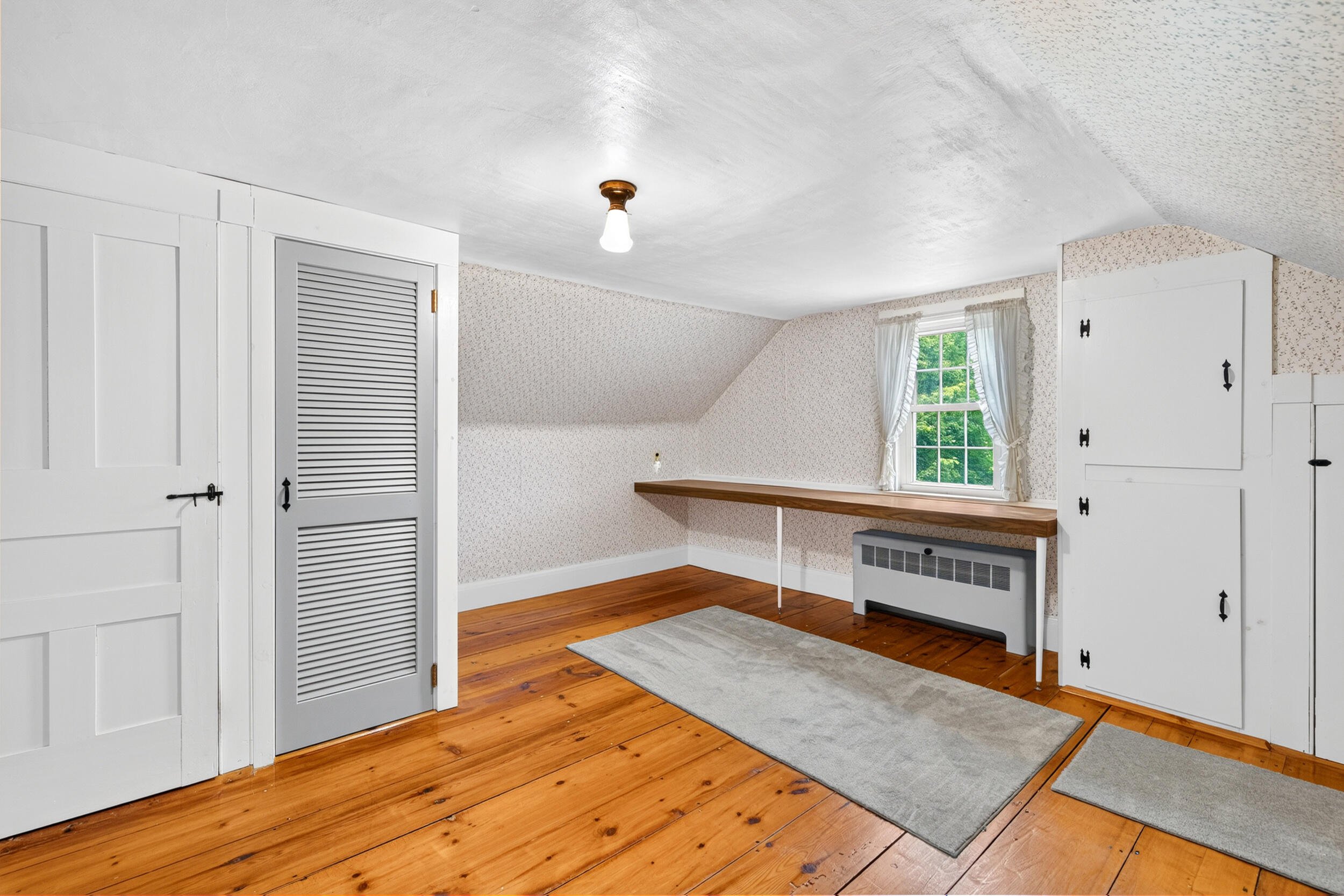 902 Long Plains Road Property Photo 38