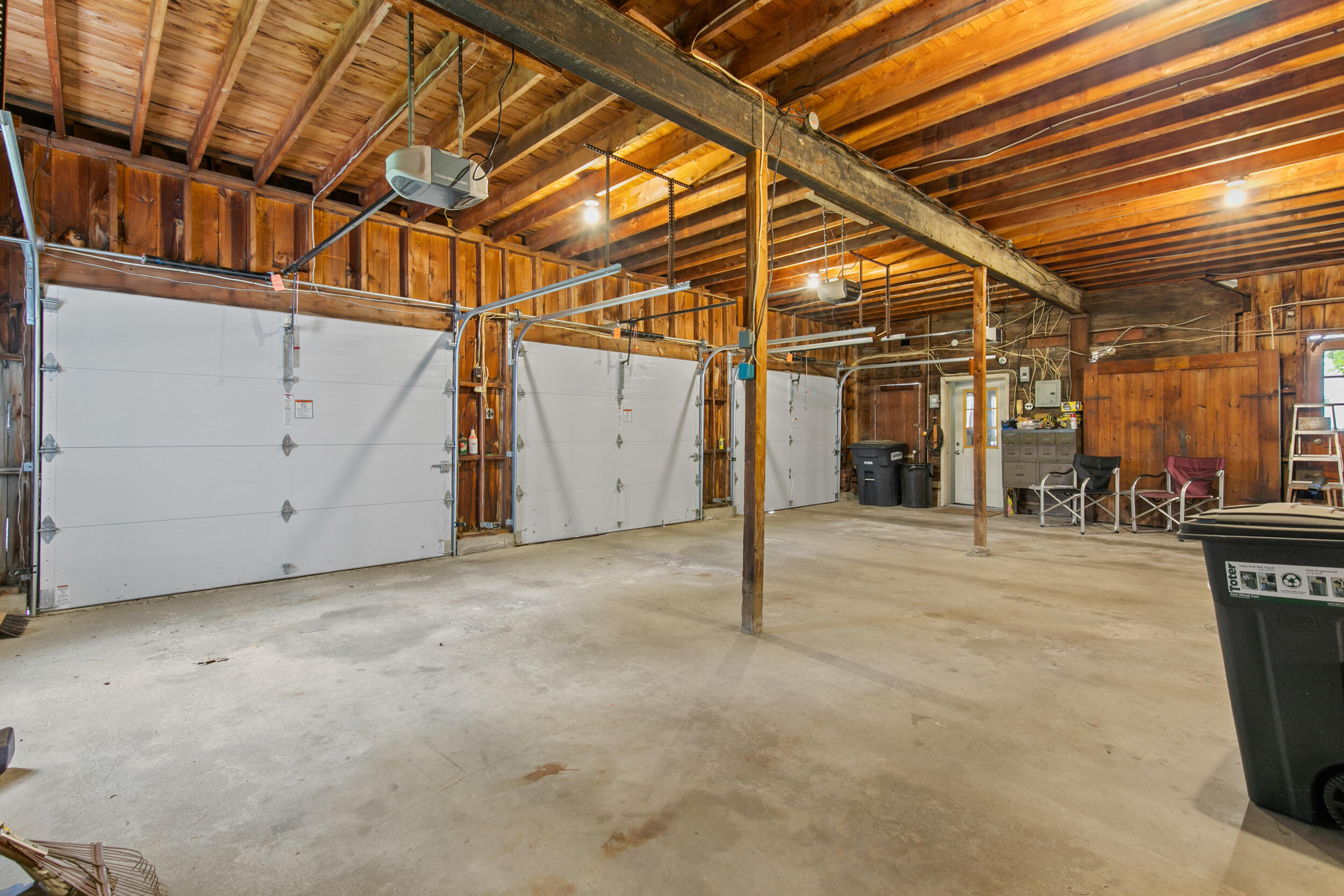 902 Long Plains Road Property Photo 46