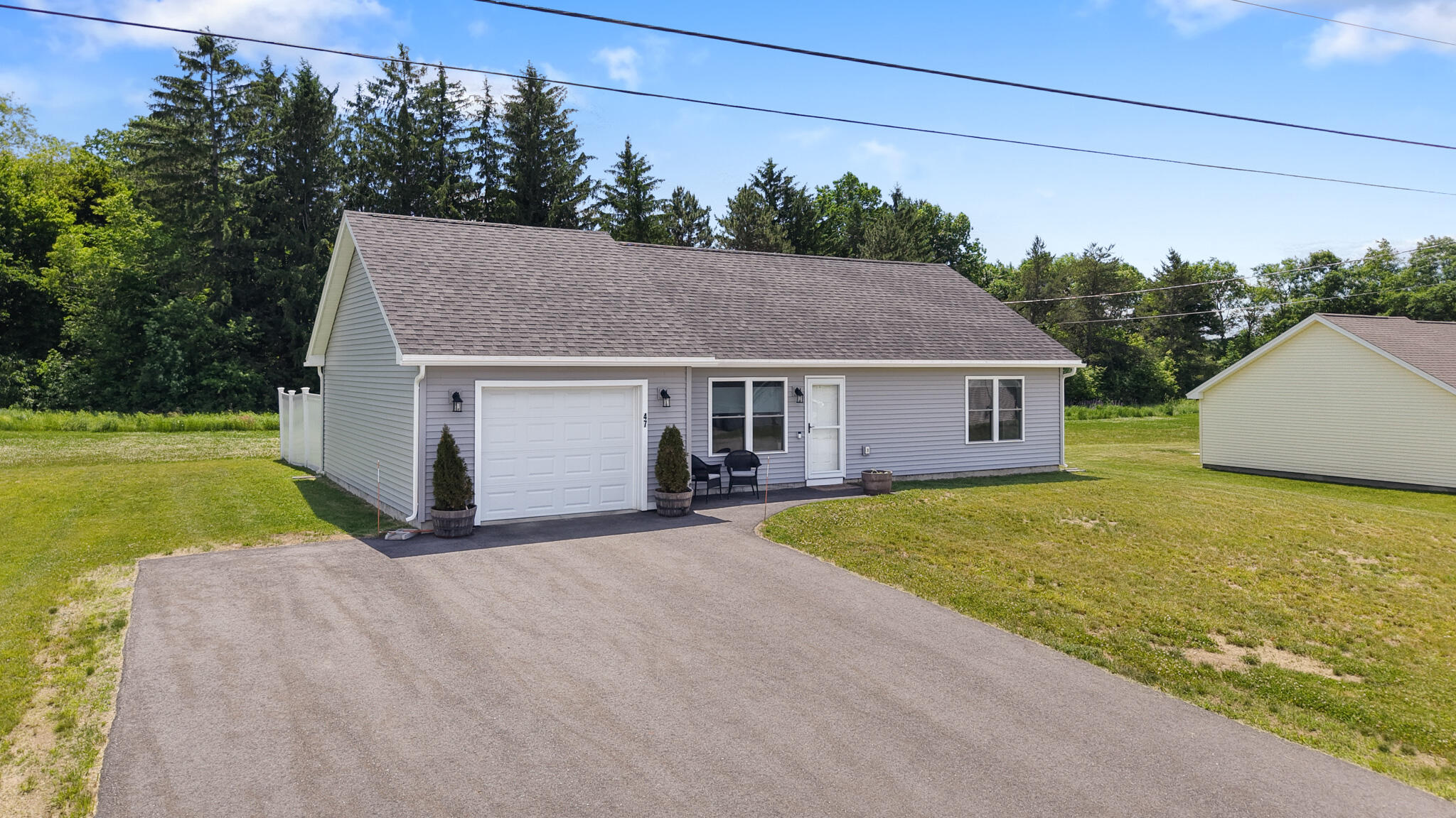 47 Stearns Farm Road Property Photo 1