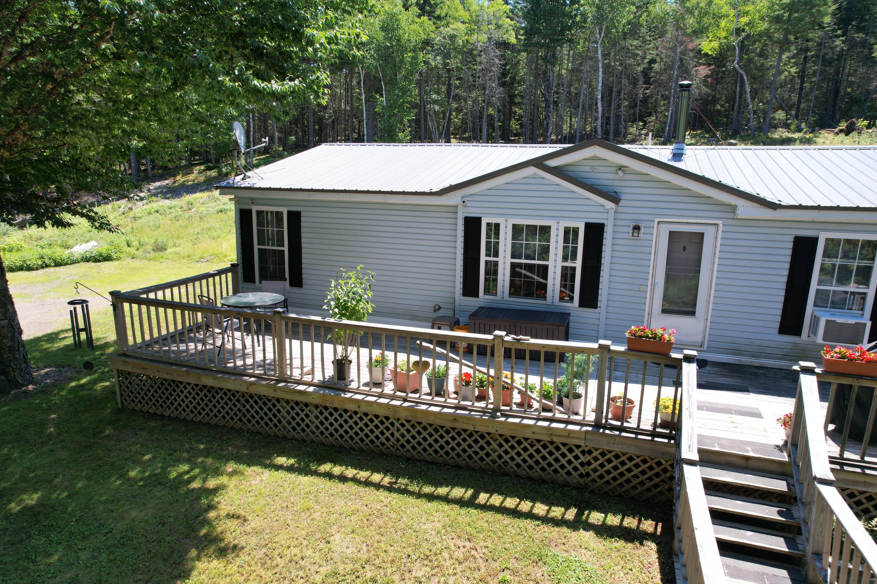 1246 County Road Property Photo 2
