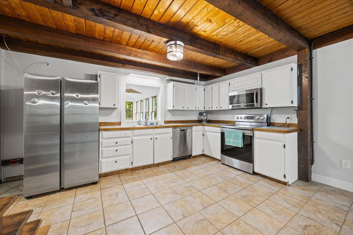377 River Road Property Photo 18