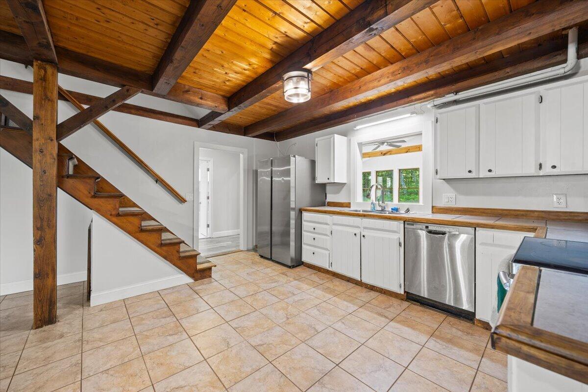 377 River Road Property Photo 19