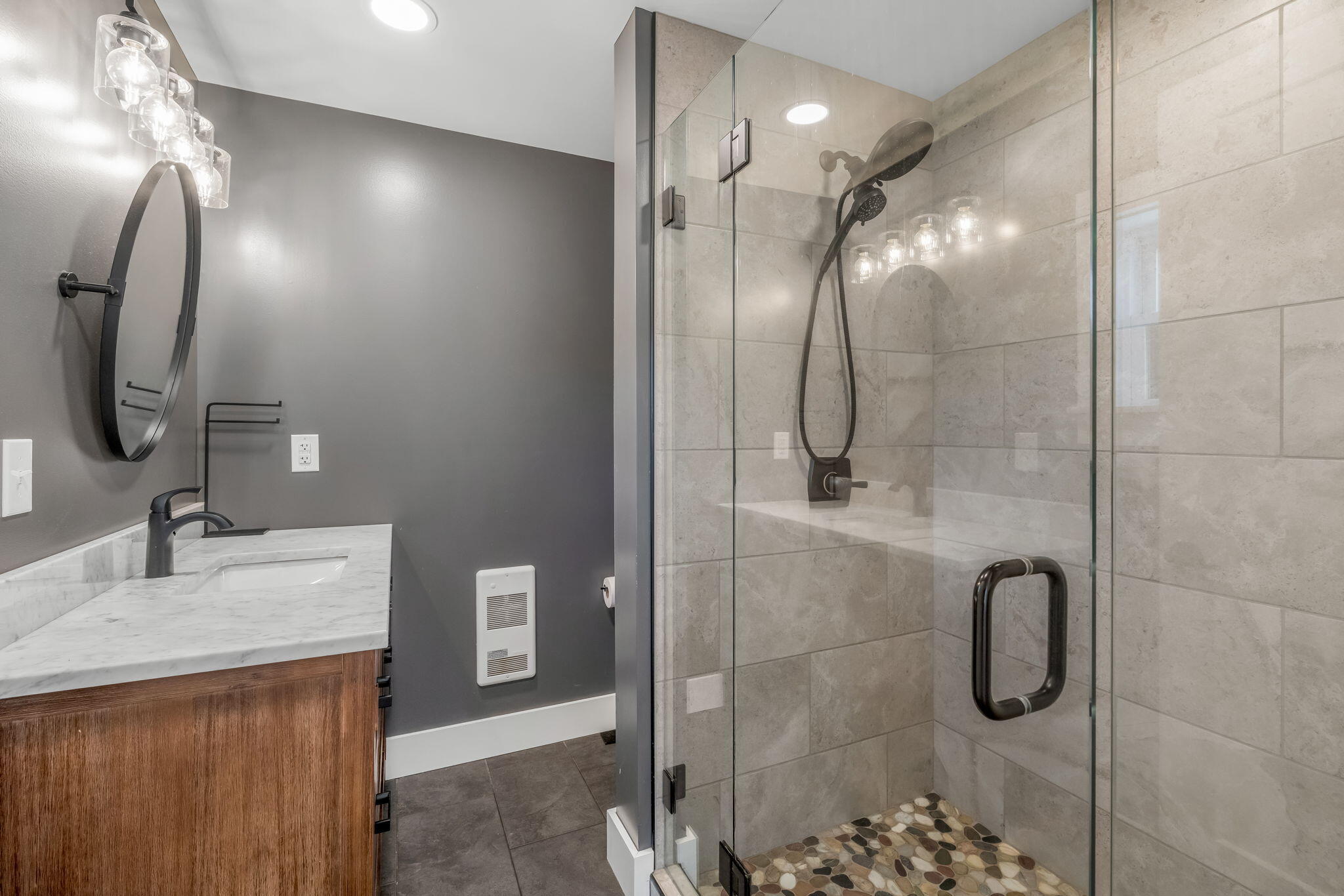 100 Easy Street Property Photo 19