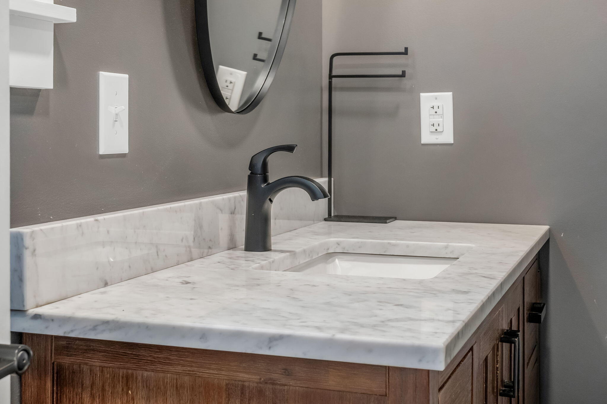 100 Easy Street Property Photo 24