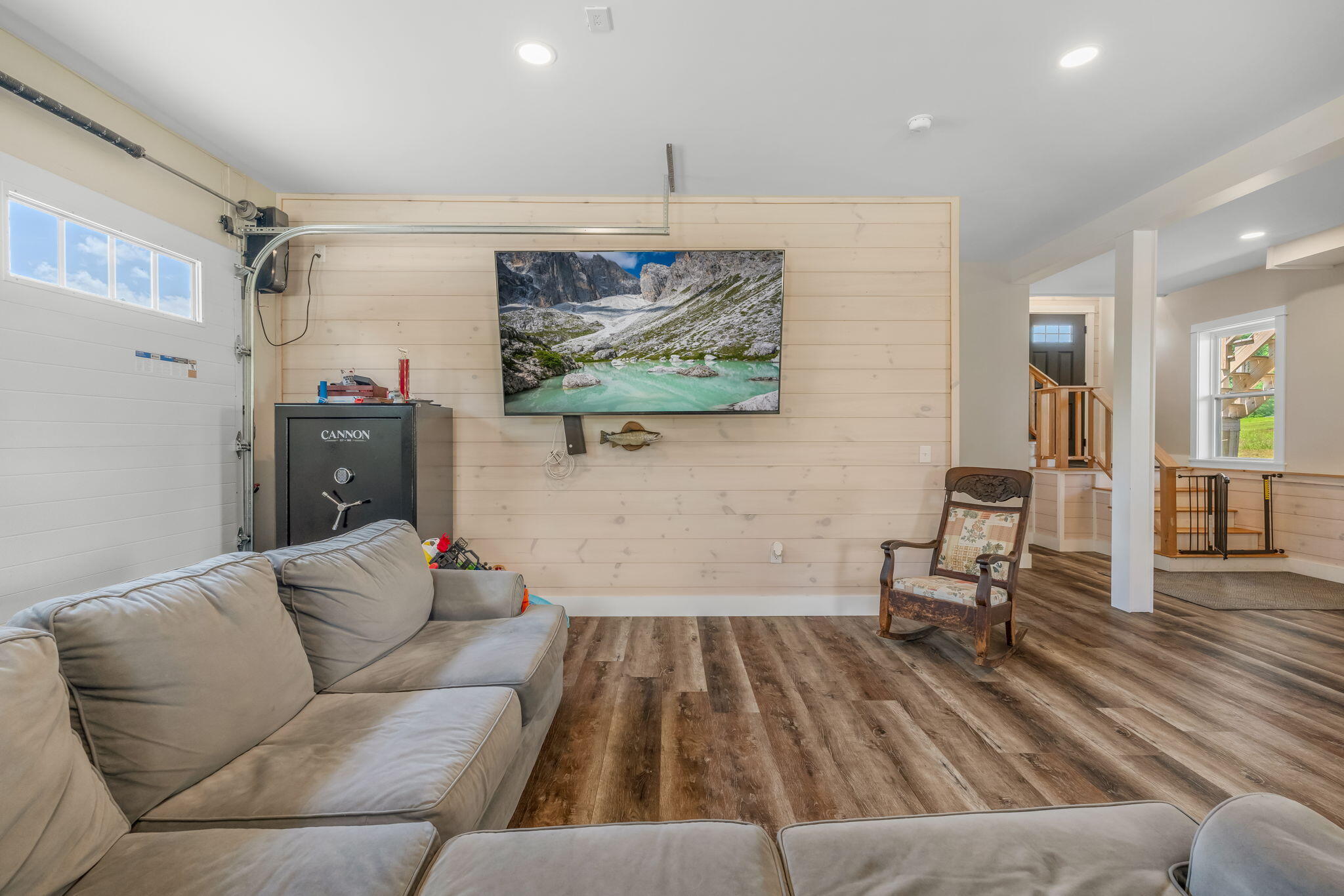100 Easy Street Property Photo 38