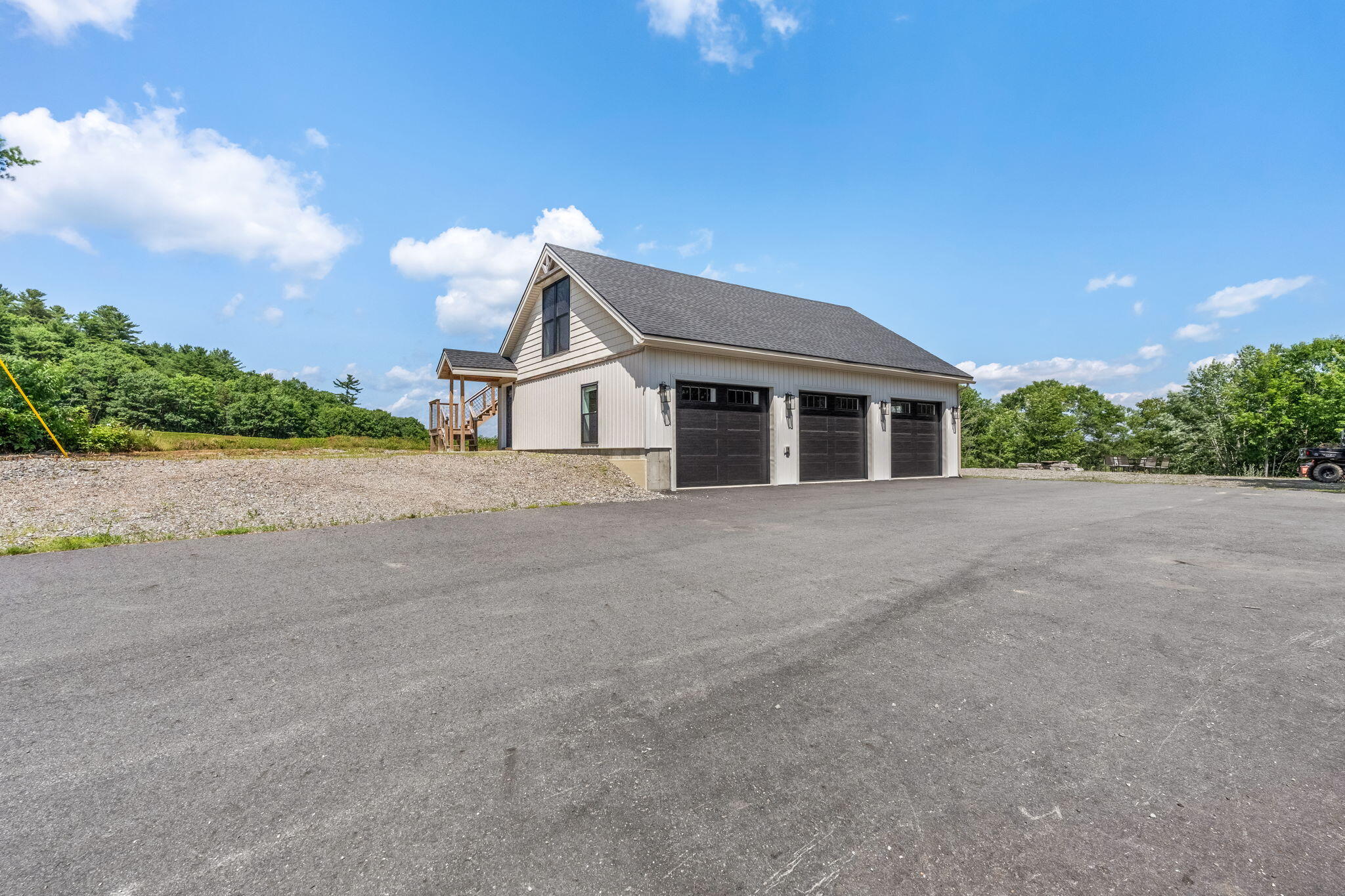 100 Easy Street Property Photo 48