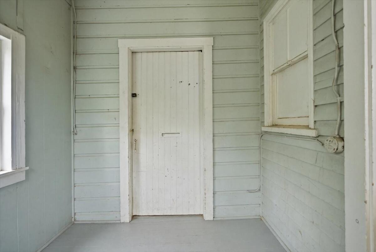 4 Sherwin Street Property Photo 8