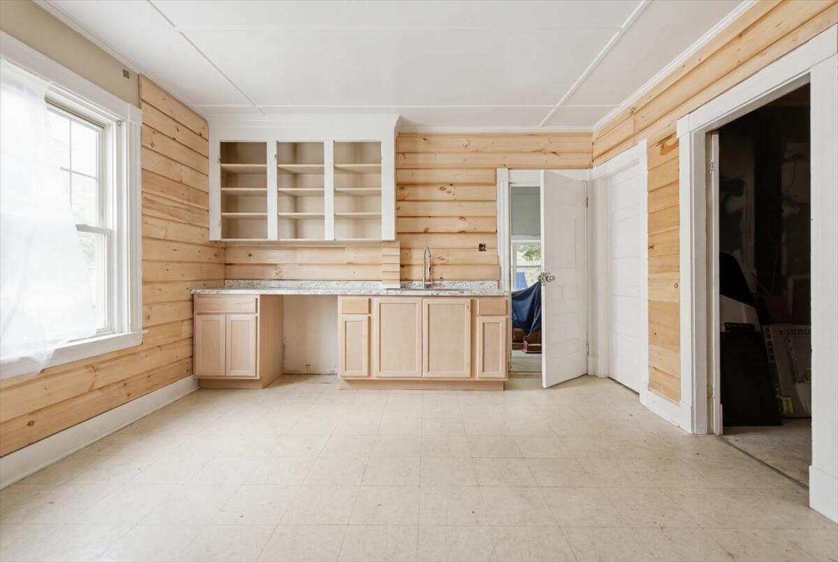 4 Sherwin Street Property Photo 9