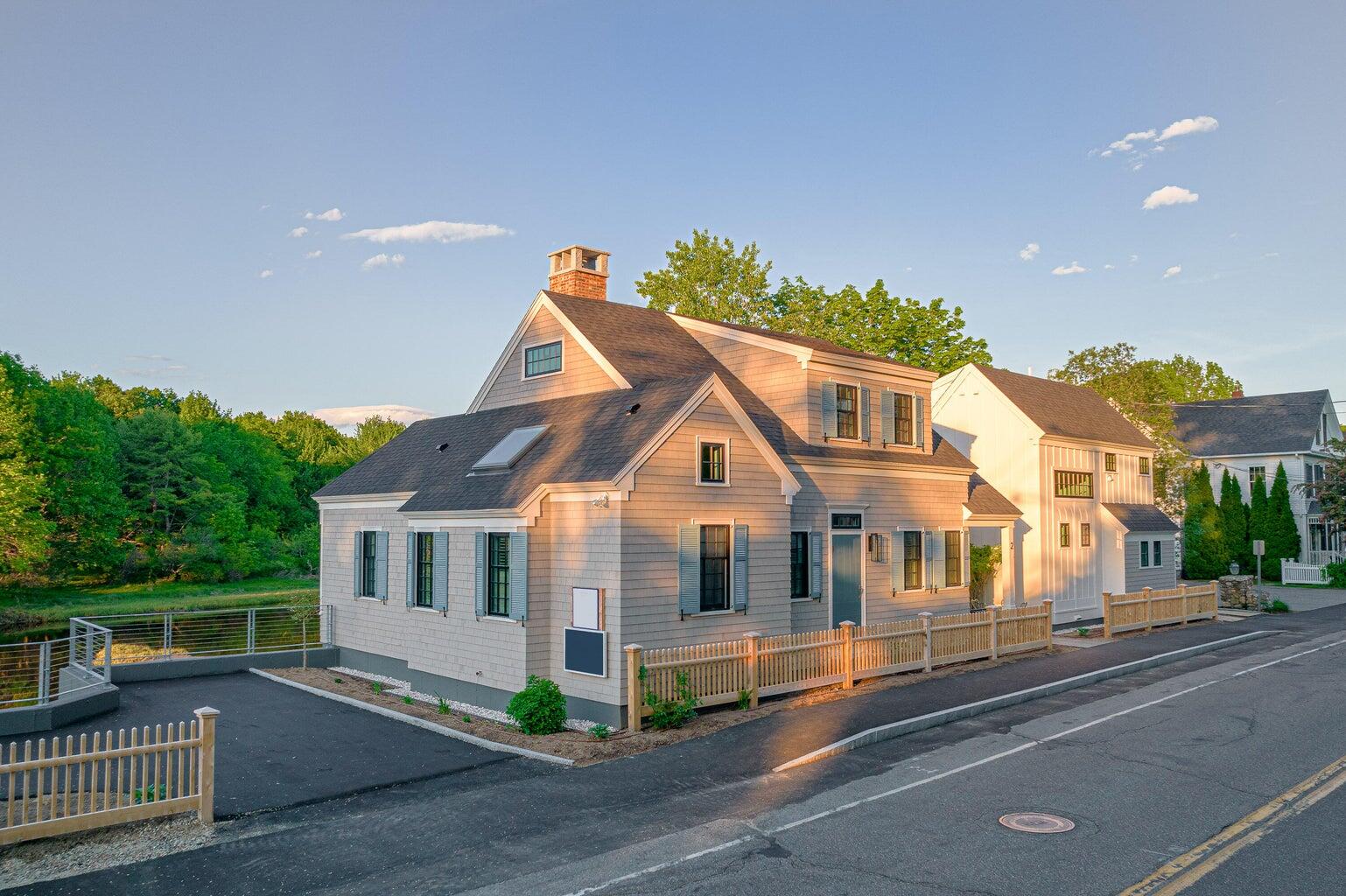 2 Maine Street Property Photo 1