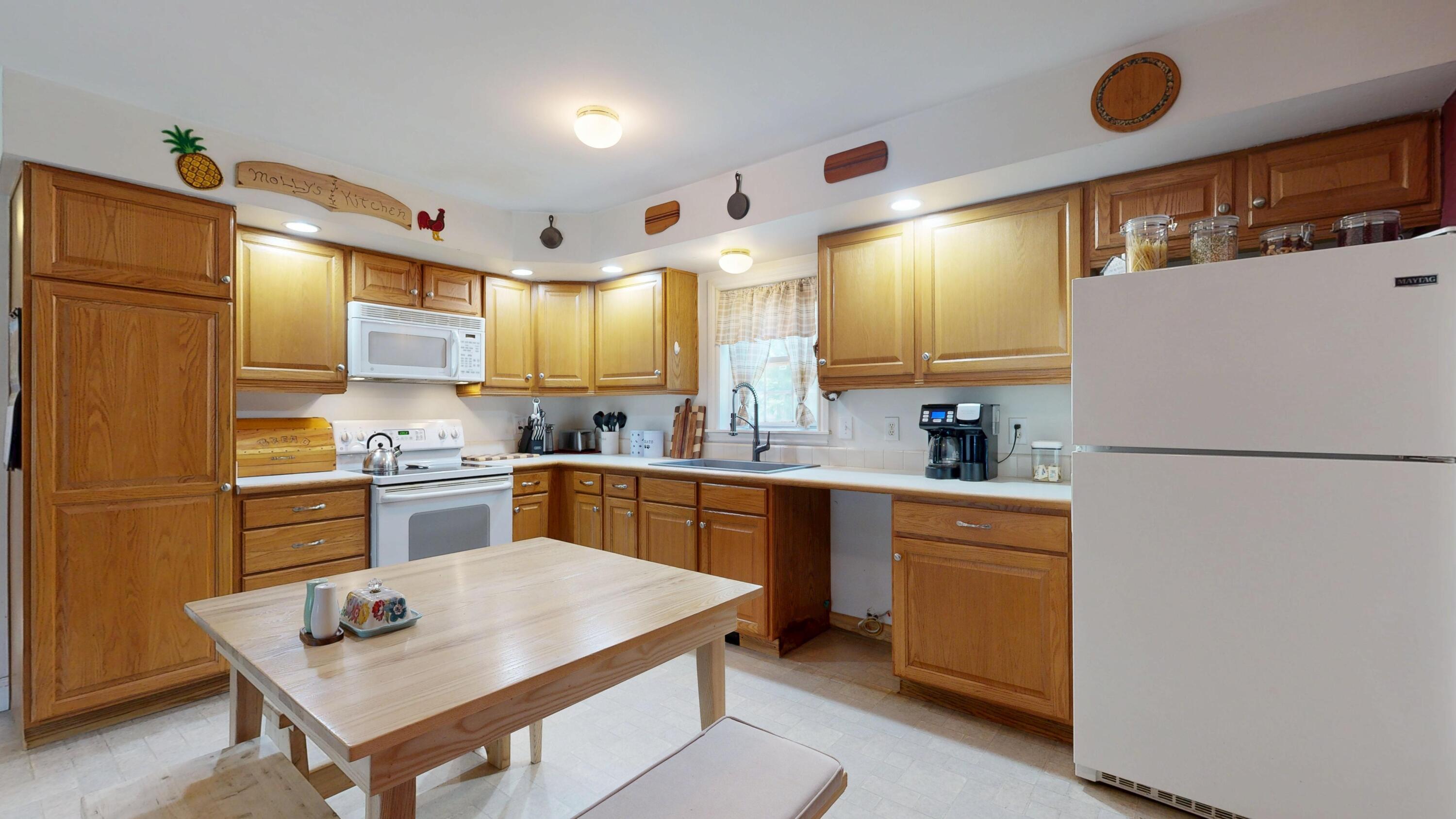 93 Hall Lane Property Photo 12