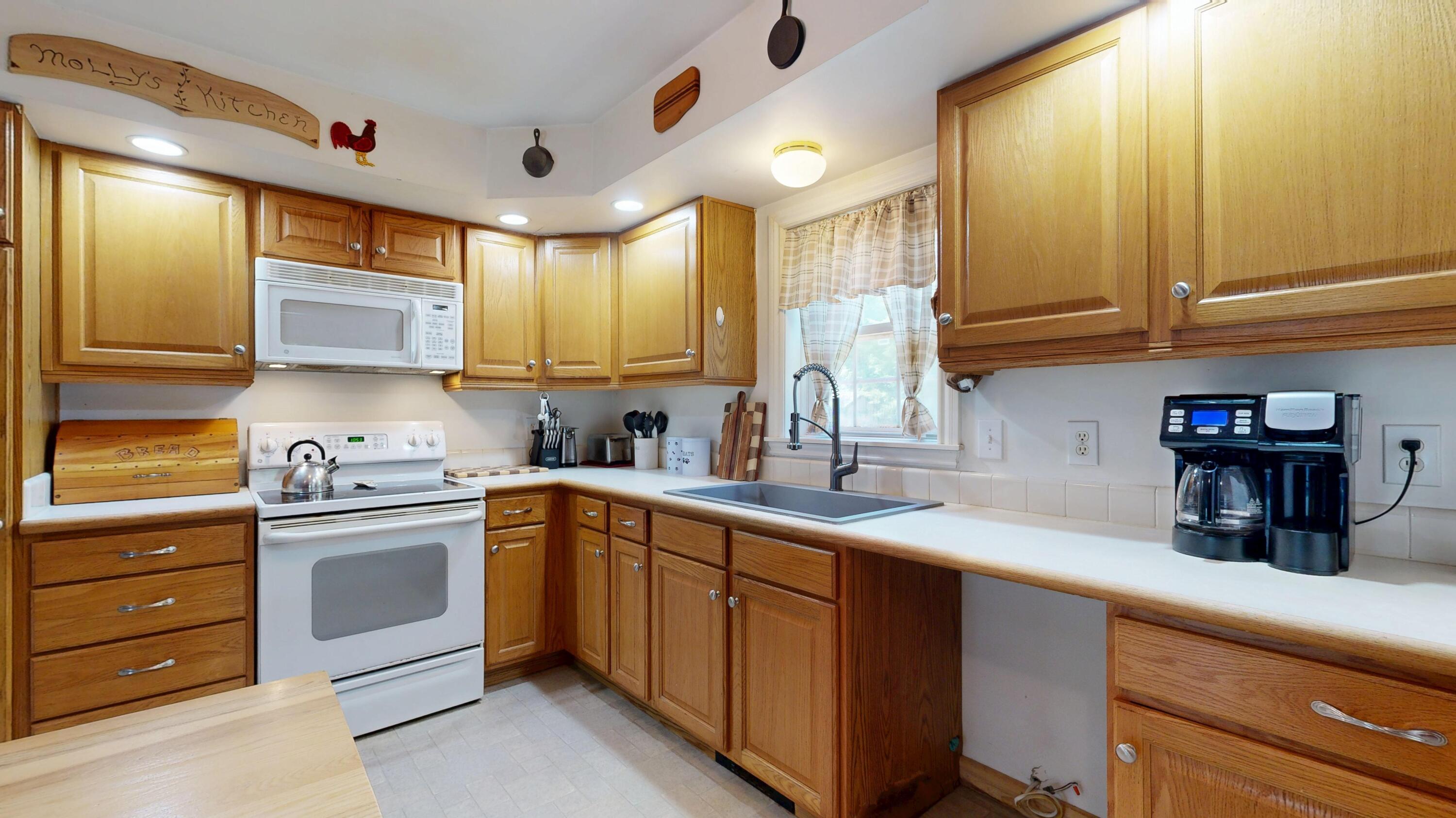 93 Hall Lane Property Photo 15