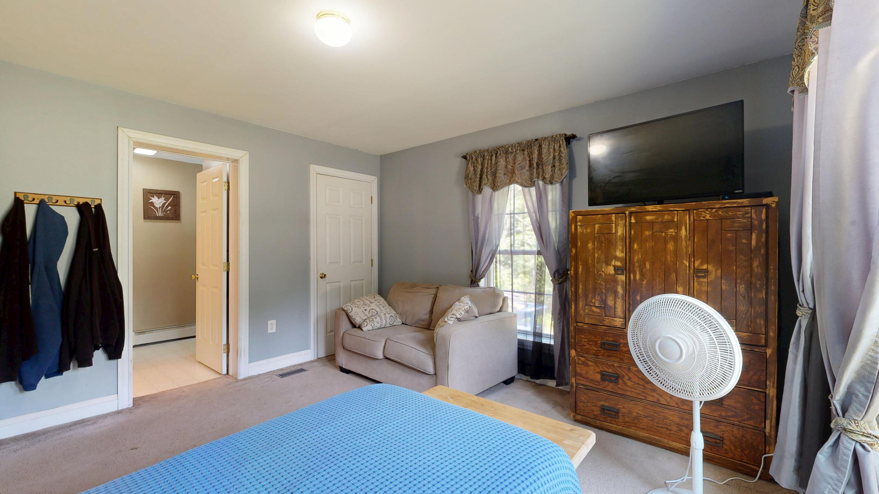 93 Hall Lane Property Photo 22