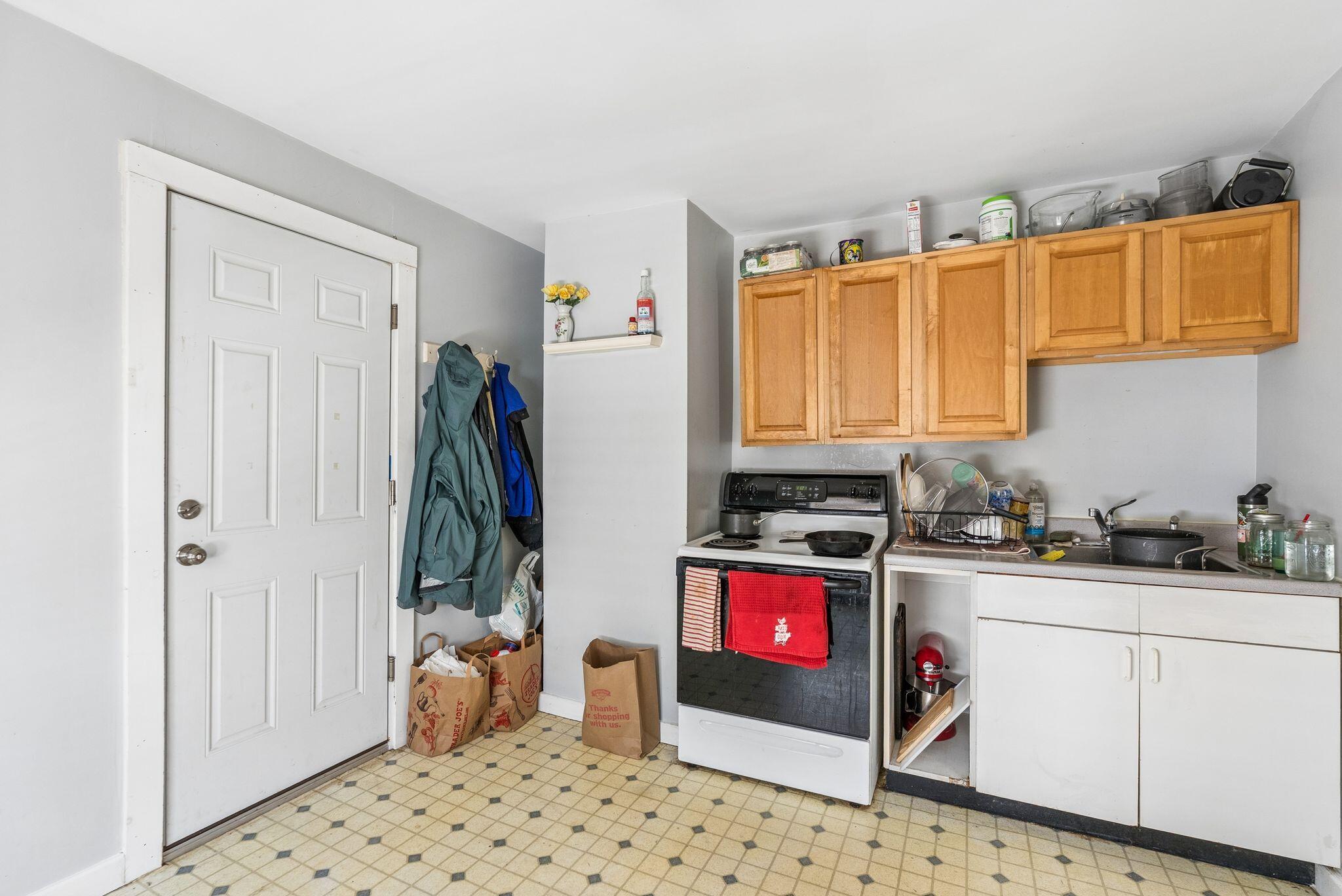 17 Boynton Street Property Photo 34