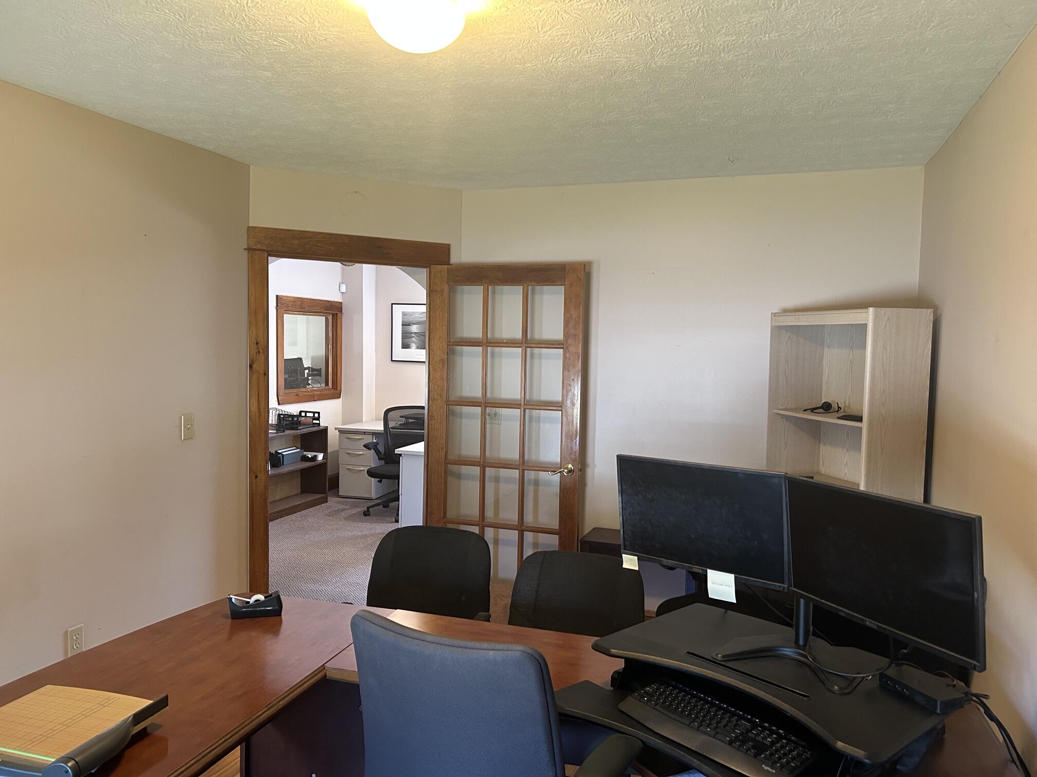 1087 Main Street Property Photo 16
